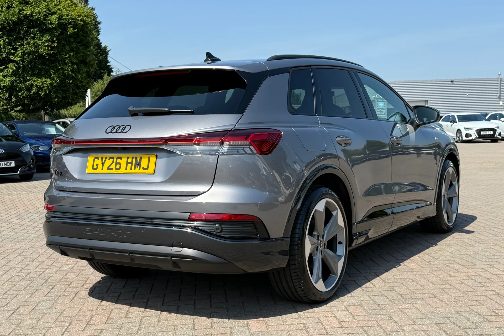 Audi Q4 thumbnail image number 35