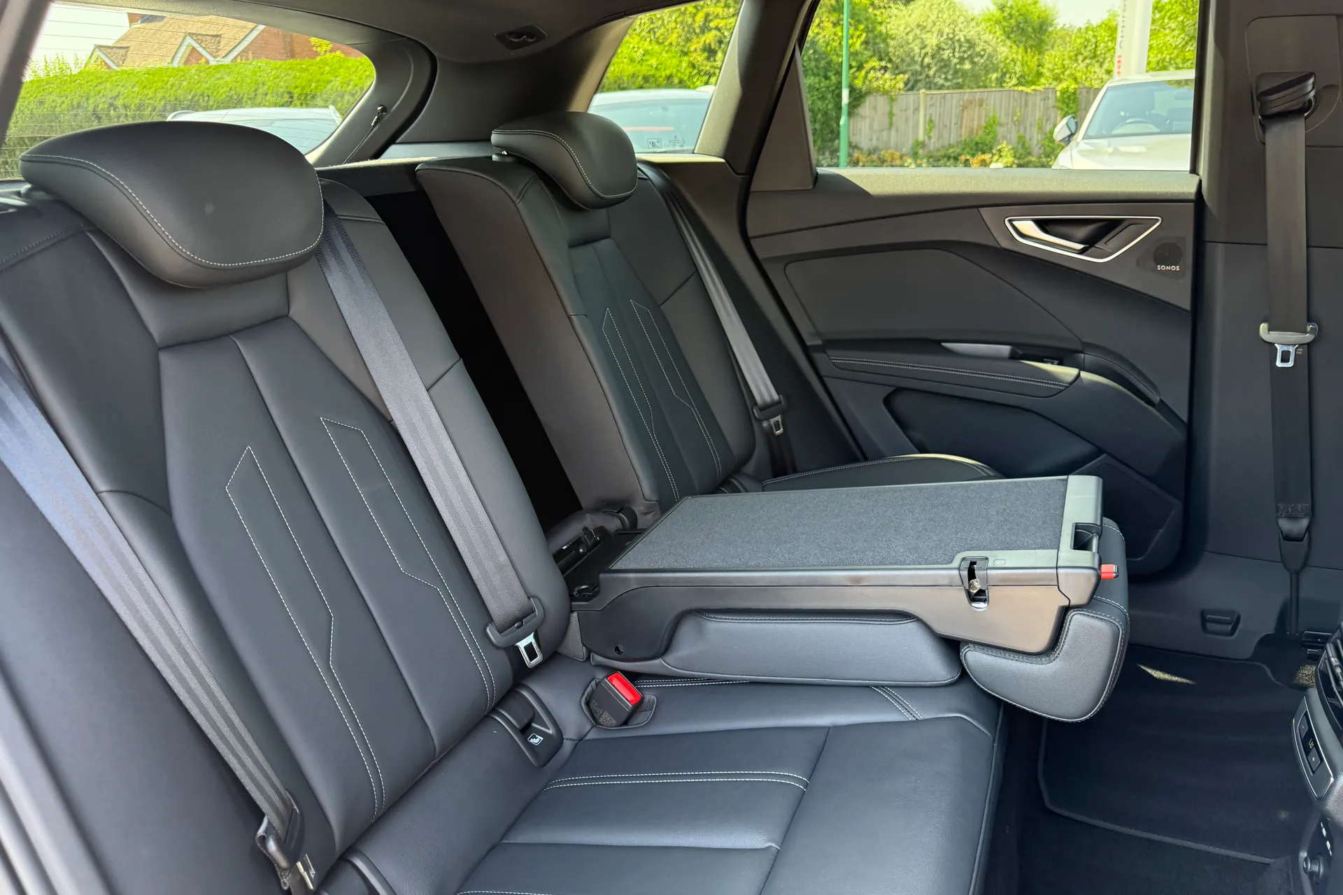 Audi Q4 thumbnail image number 50