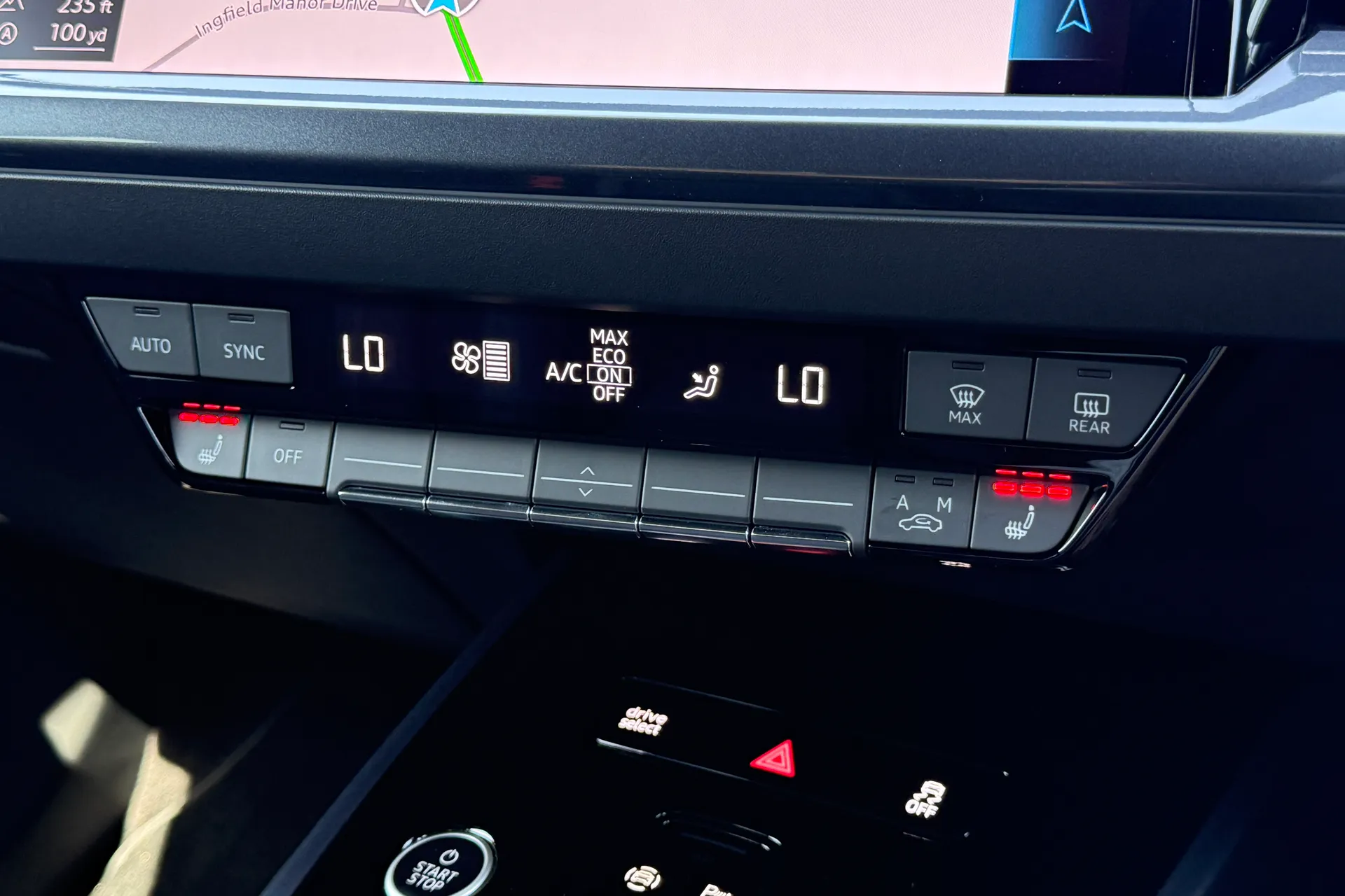 Audi Q4 thumbnail image number 17