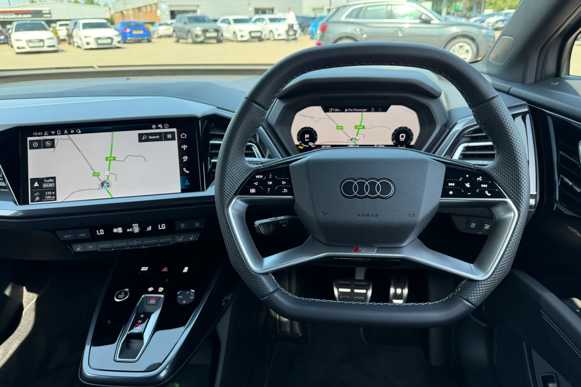 Audi Q4 thumbnail image number 6