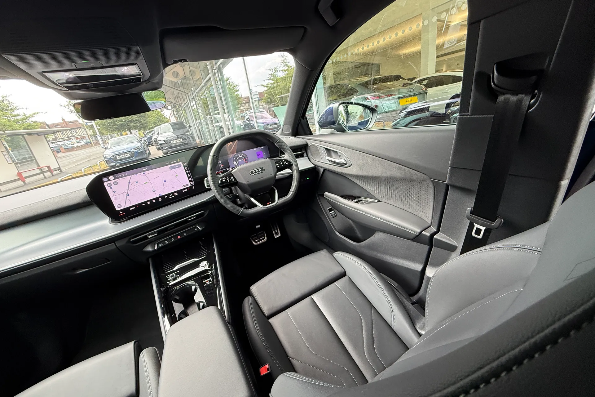 Audi Q3 thumbnail image number 39