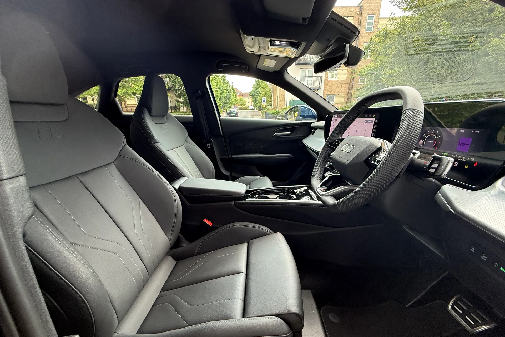 Audi Q3 thumbnail image number 27