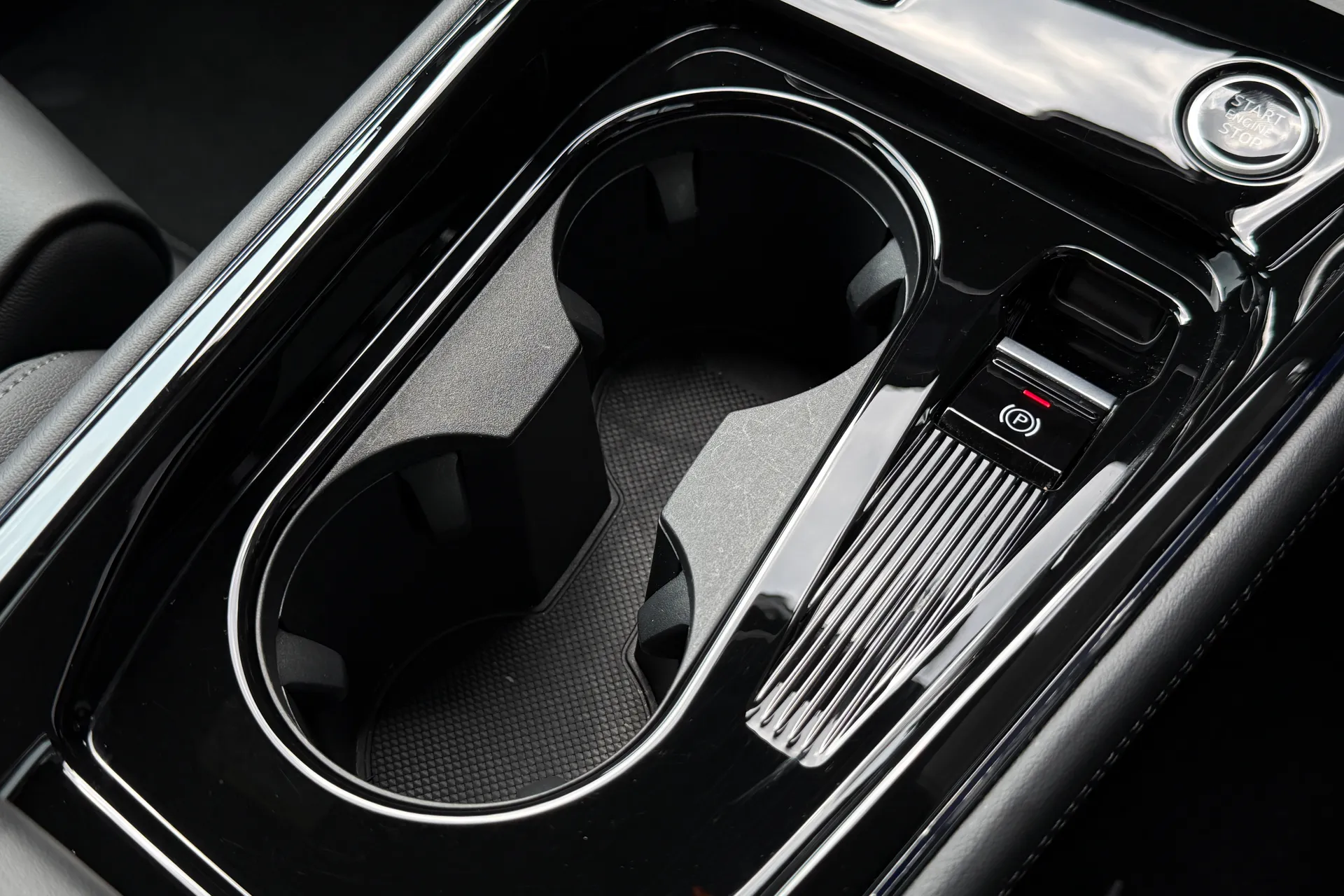 Audi Q3 thumbnail image number 15