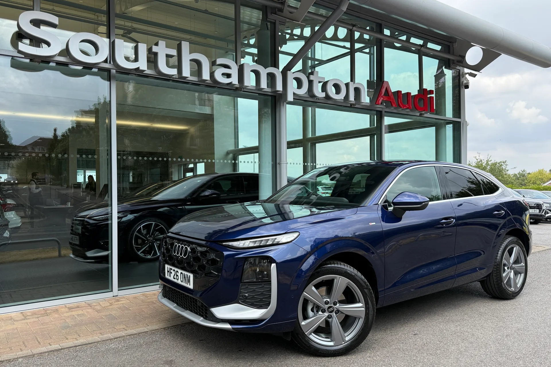 Audi Q3 thumbnail image number 54