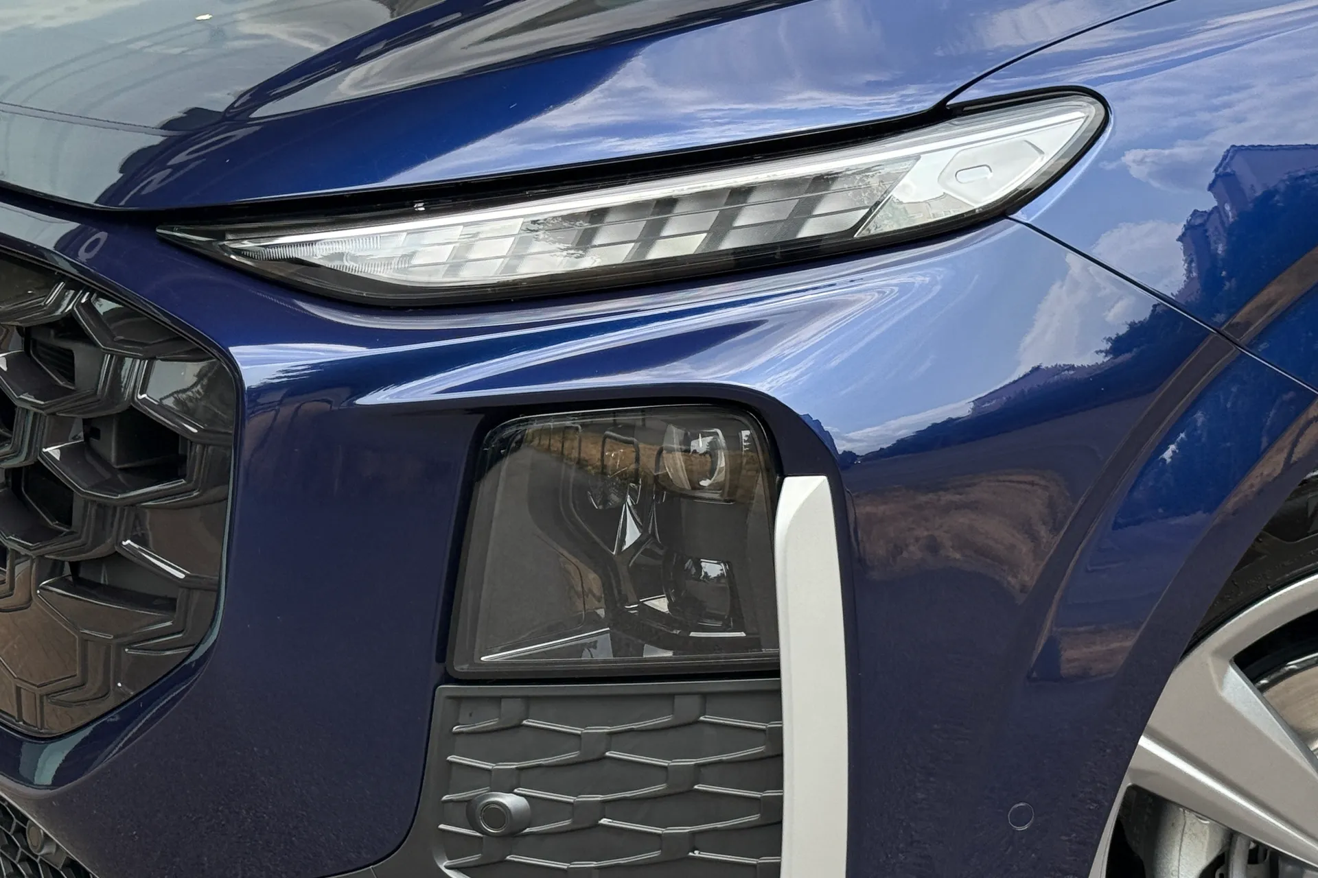 Audi Q3 thumbnail image number 55