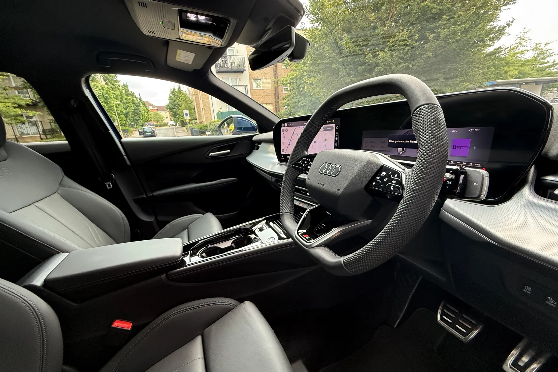 Audi Q3 thumbnail image number 6
