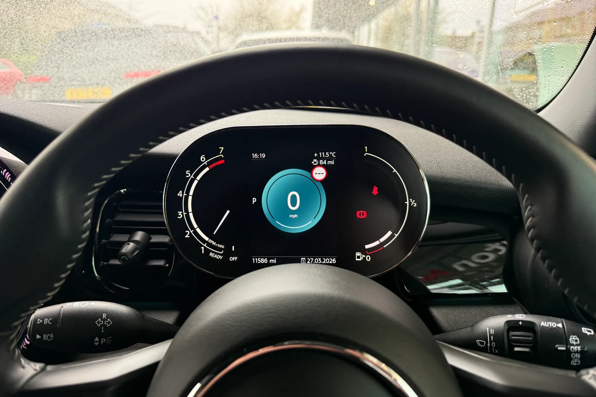 MINI HATCHBACK thumbnail image number 16