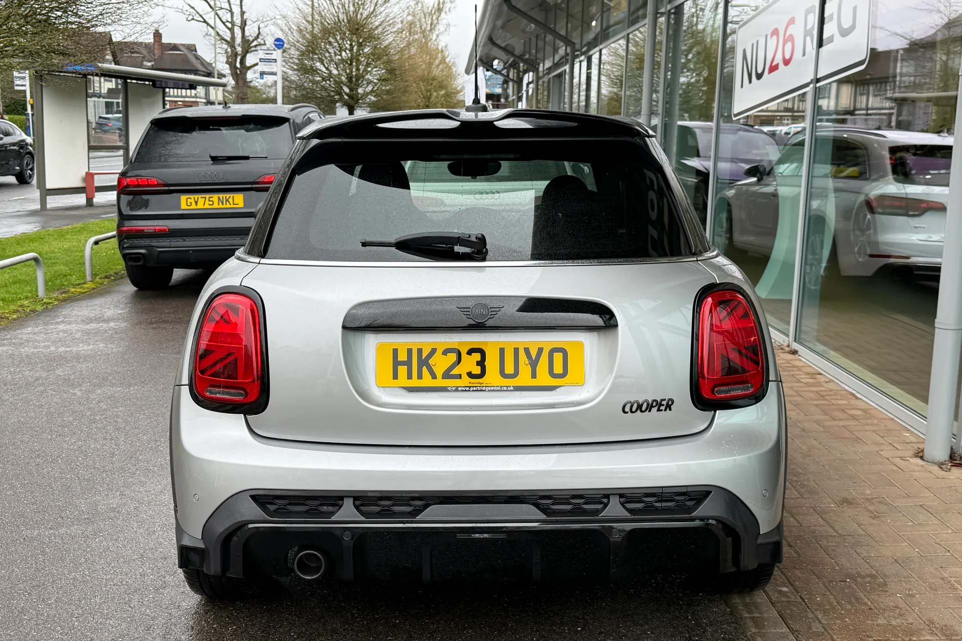 MINI HATCHBACK thumbnail image number 46