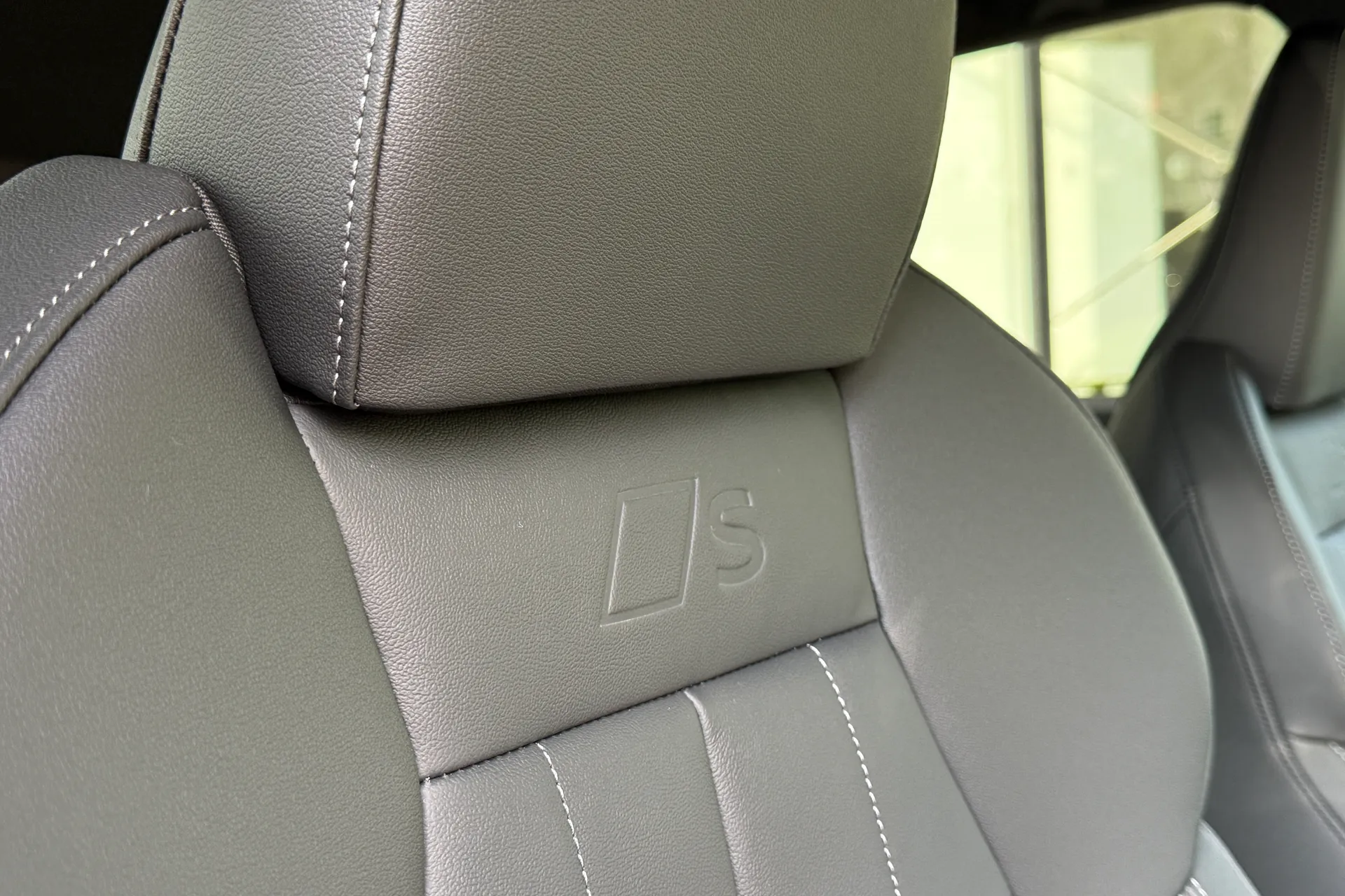 Audi Q6 e-tron thumbnail image number 20