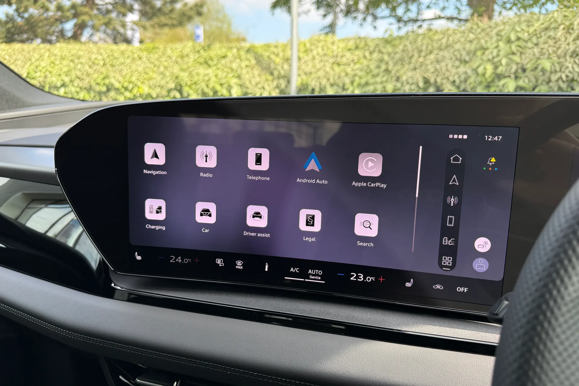 Audi Q6 e-tron thumbnail image number 8