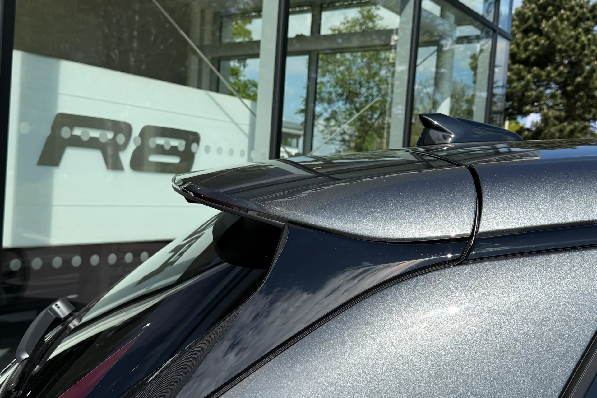 Audi Q6 e-tron thumbnail image number 13