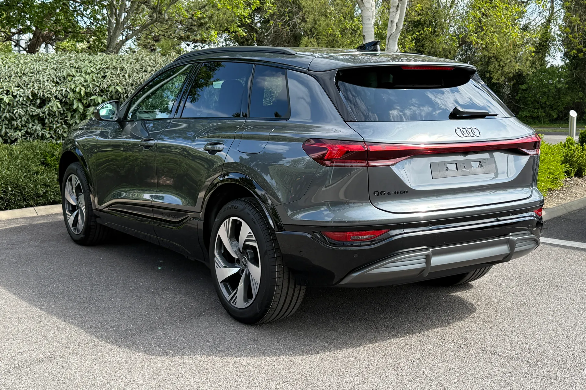 Audi Q6 e-tron thumbnail image number 33