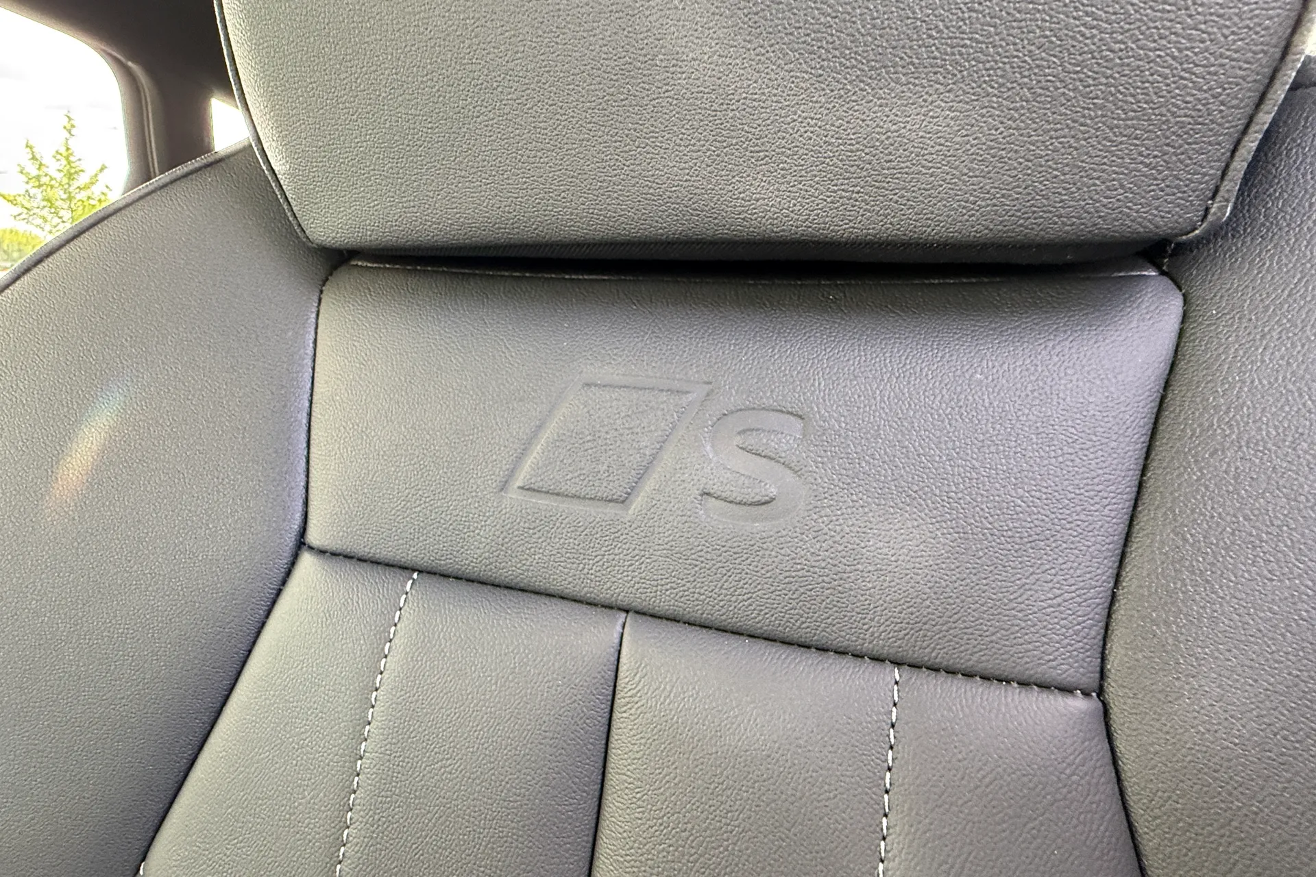 Audi Q6 e-tron thumbnail image number 40