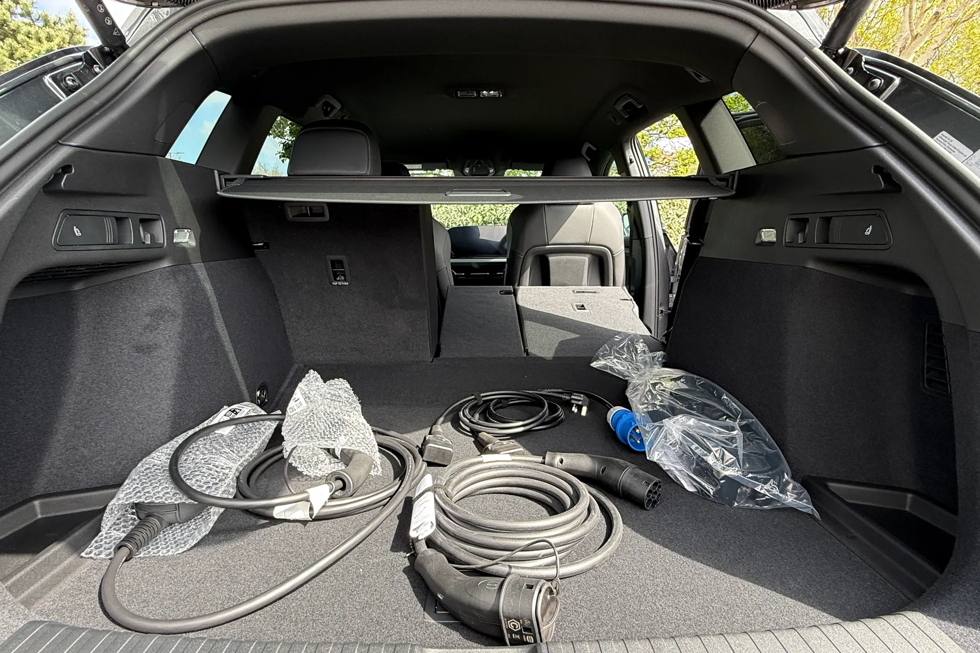 Audi Q6 e-tron thumbnail image number 42