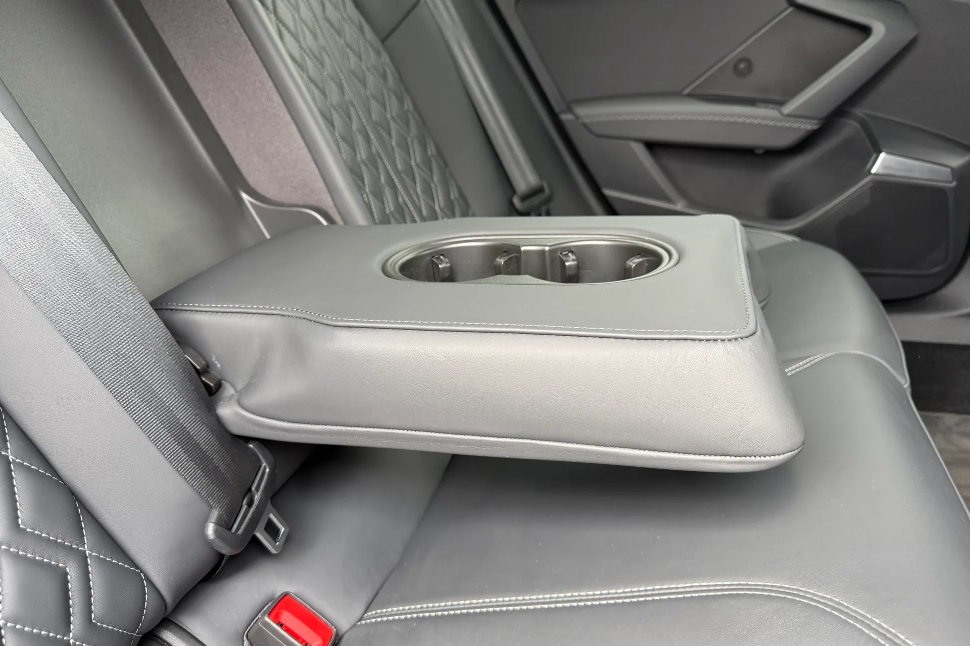 Audi A3 thumbnail image number 45