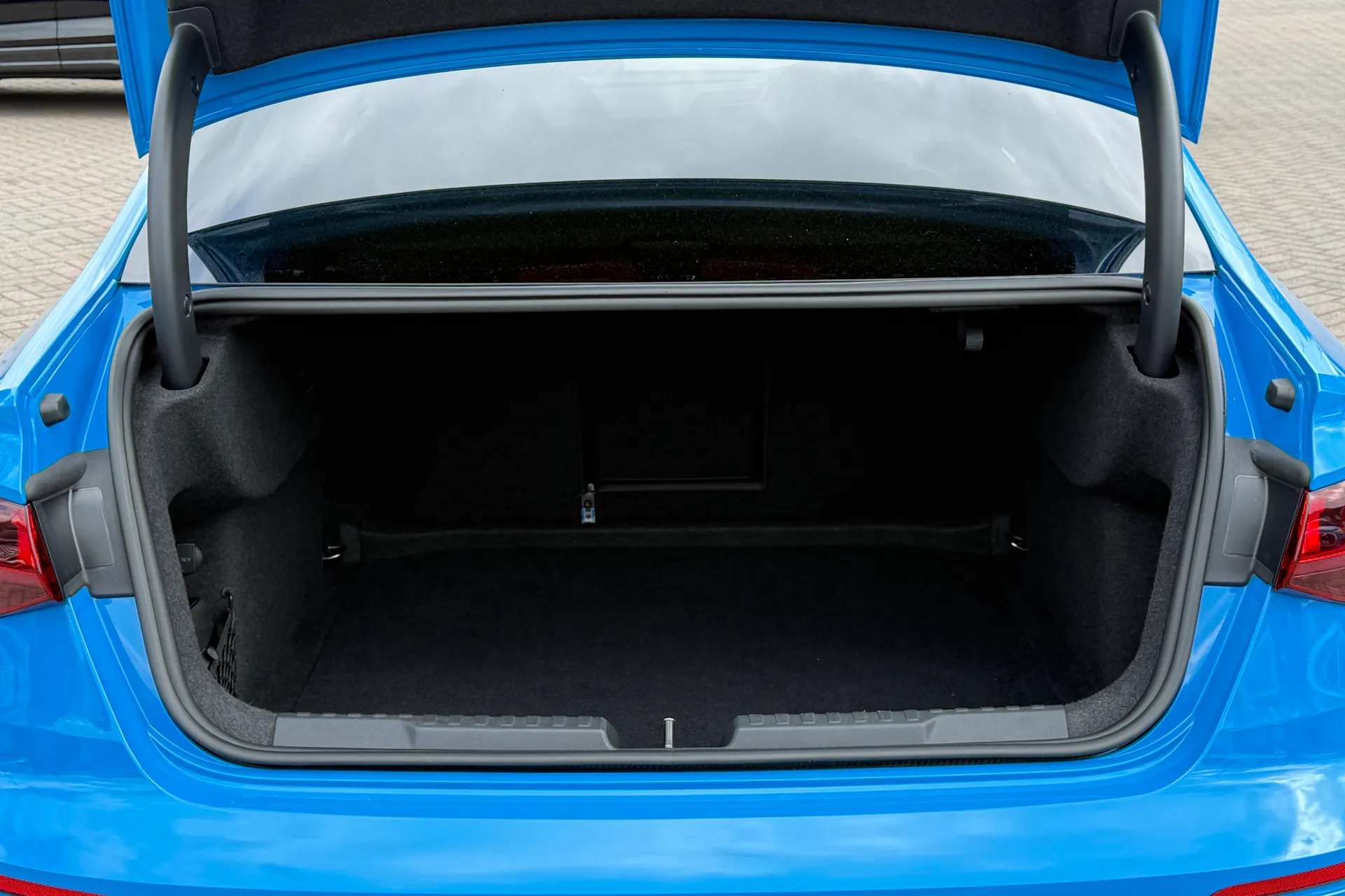 Audi A3 thumbnail image number 35