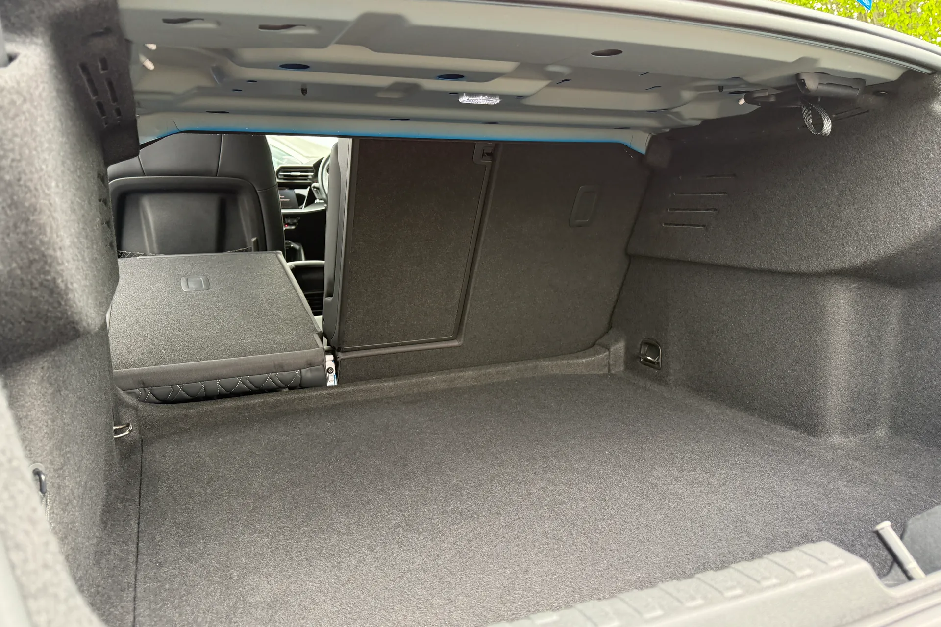 Audi A3 thumbnail image number 36
