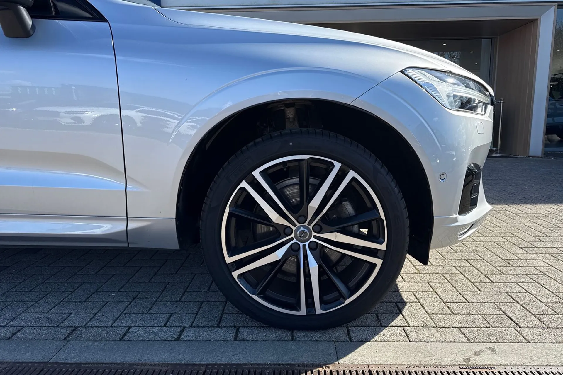 Volvo XC60 thumbnail image number 14