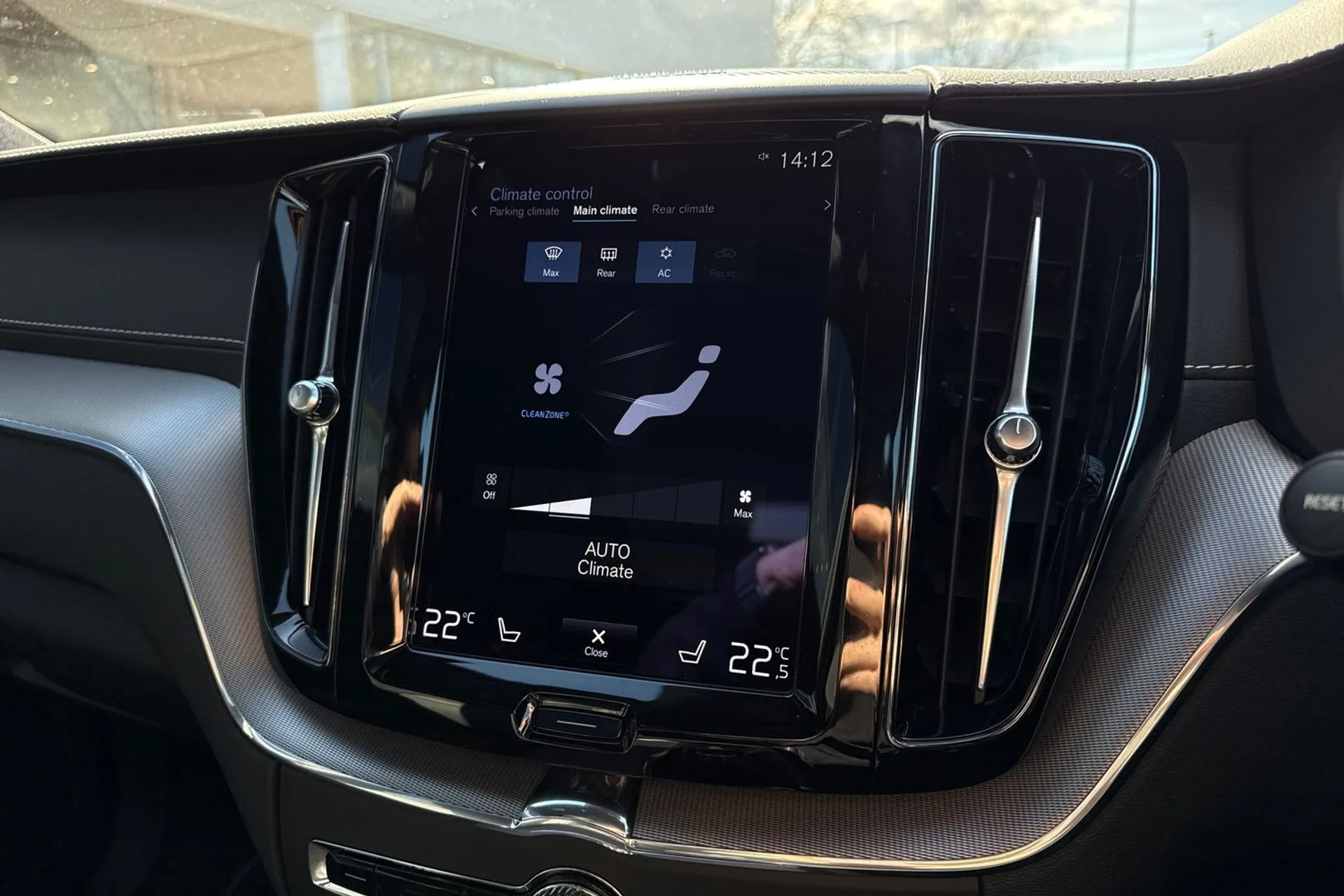 Volvo XC60 thumbnail image number 38