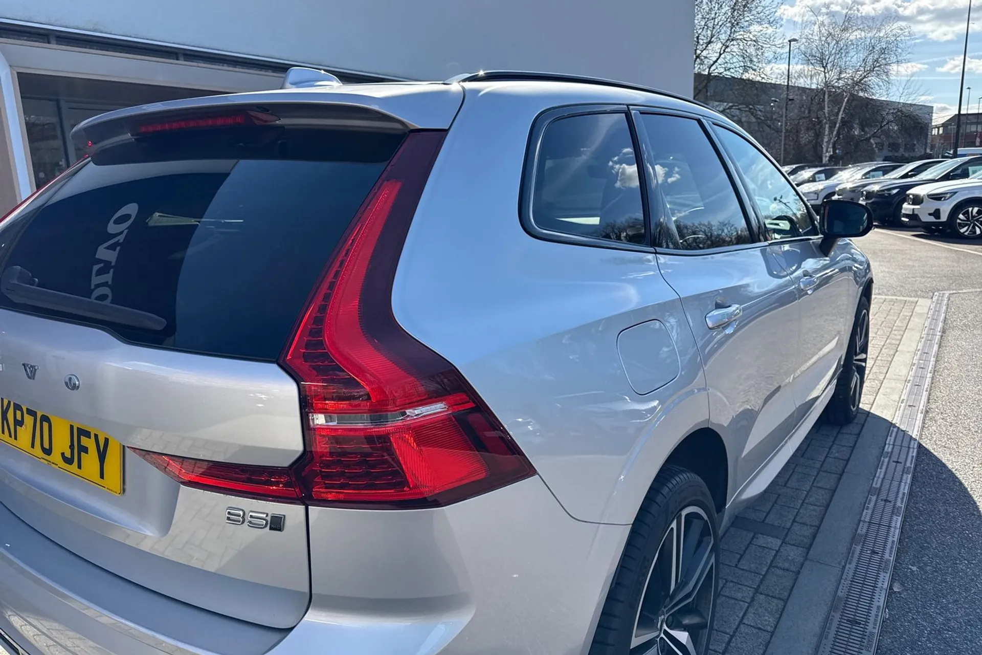 Volvo XC60 thumbnail image number 15