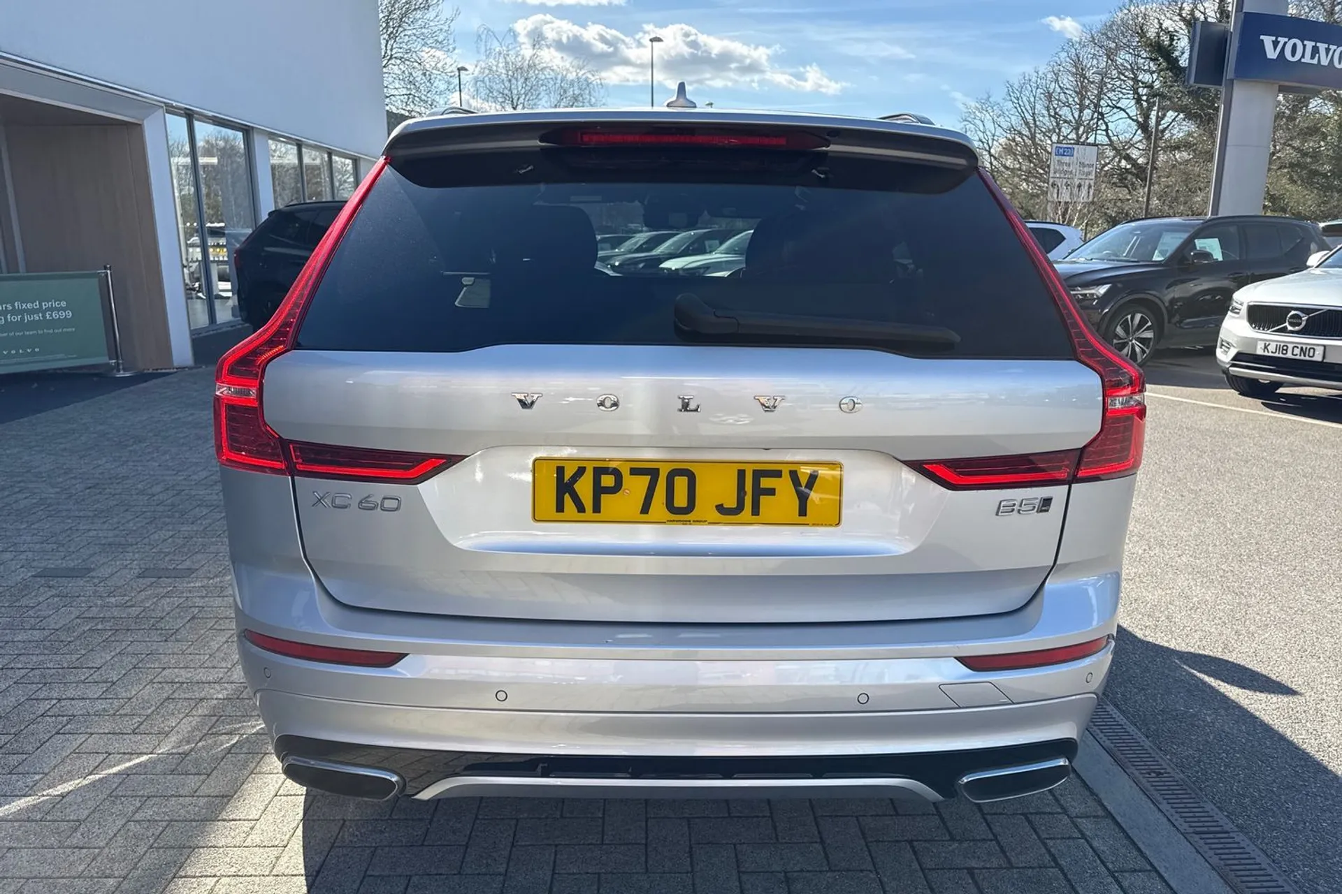 Volvo XC60 thumbnail image number 9