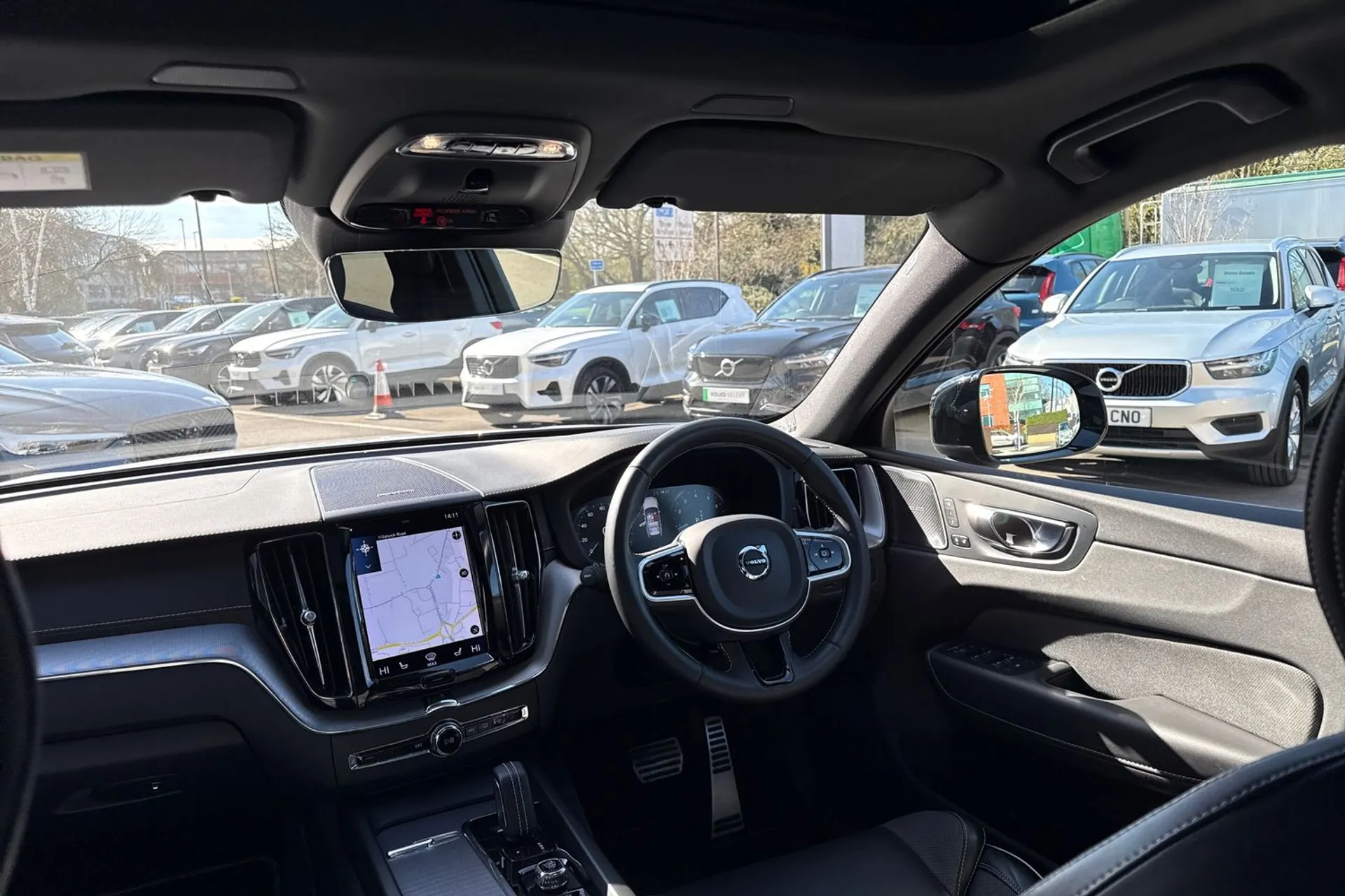 Volvo XC60 thumbnail image number 32