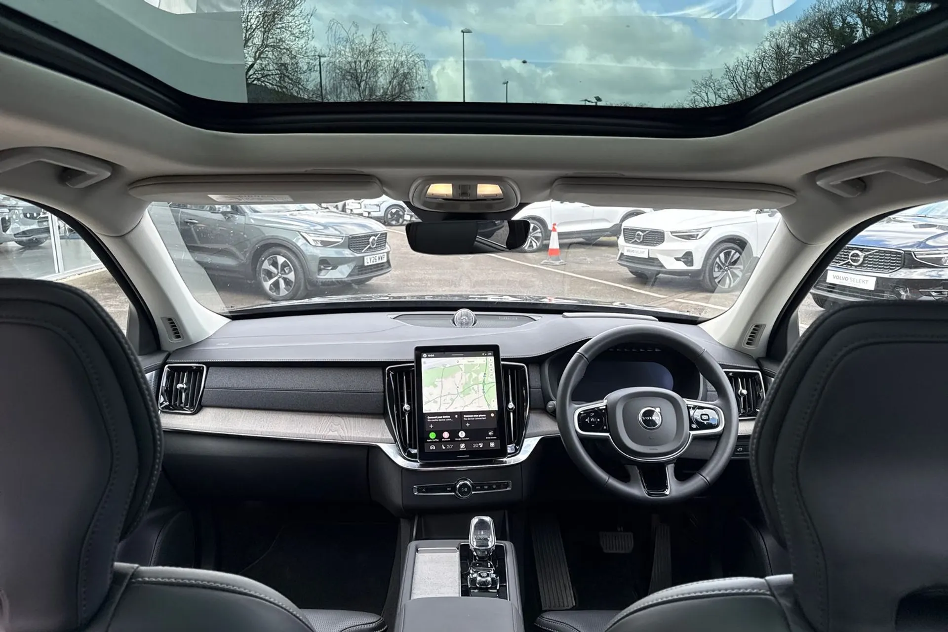 Volvo XC90 thumbnail image number 3