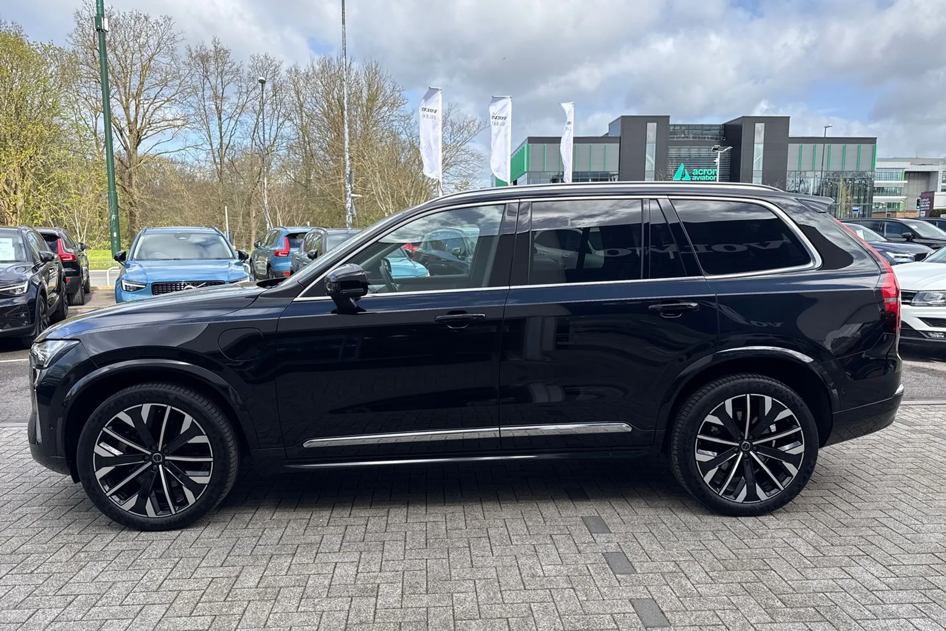 Volvo XC90 thumbnail image number 12