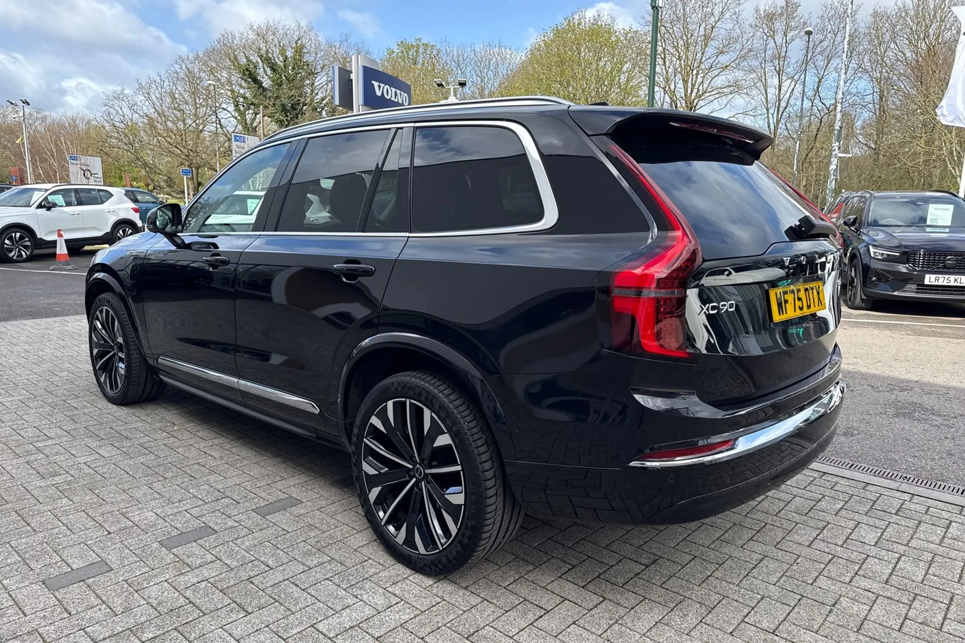 Volvo XC90 thumbnail image number 11