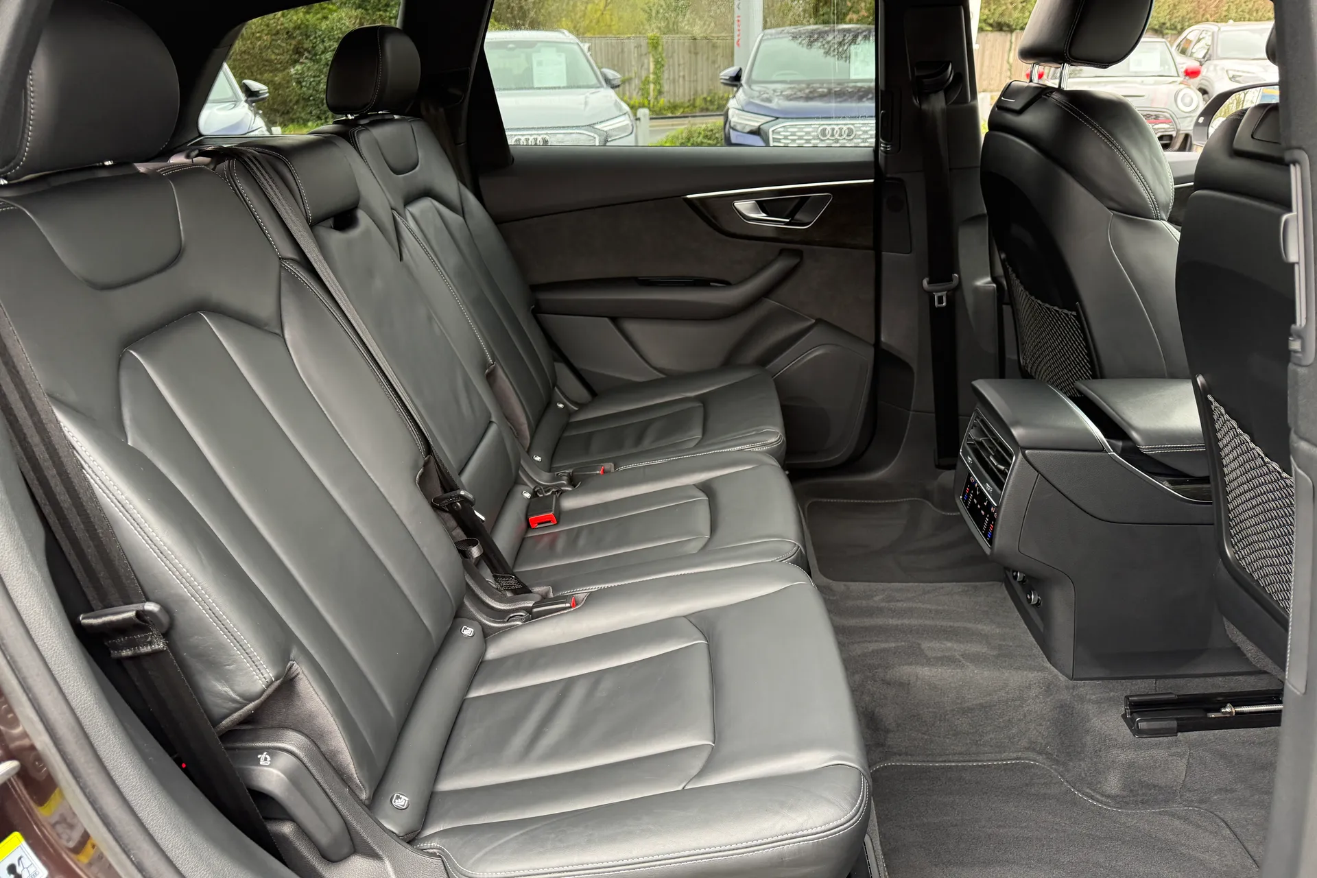 Audi Q7 thumbnail image number 46