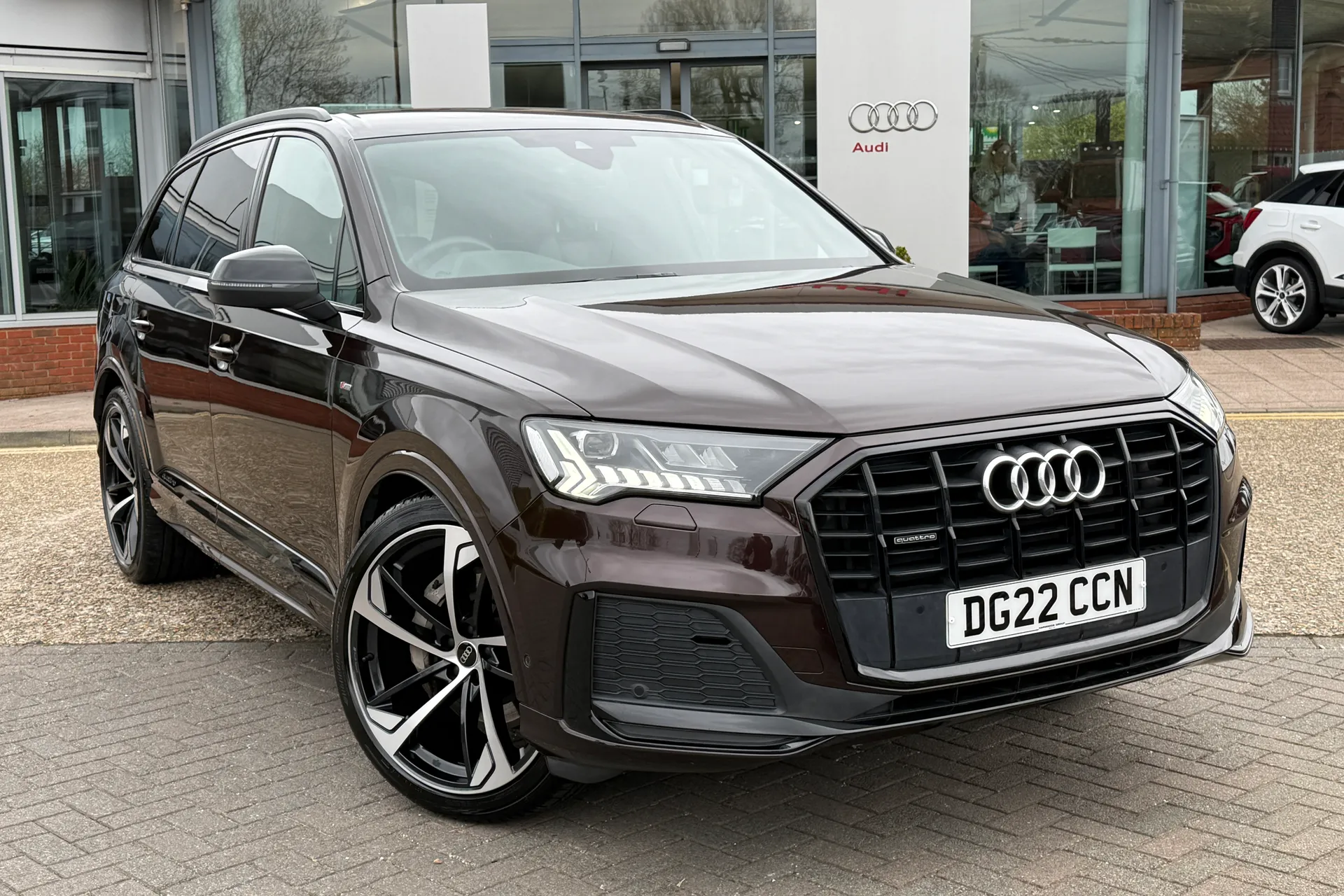 Audi Q7 thumbnail image number 24