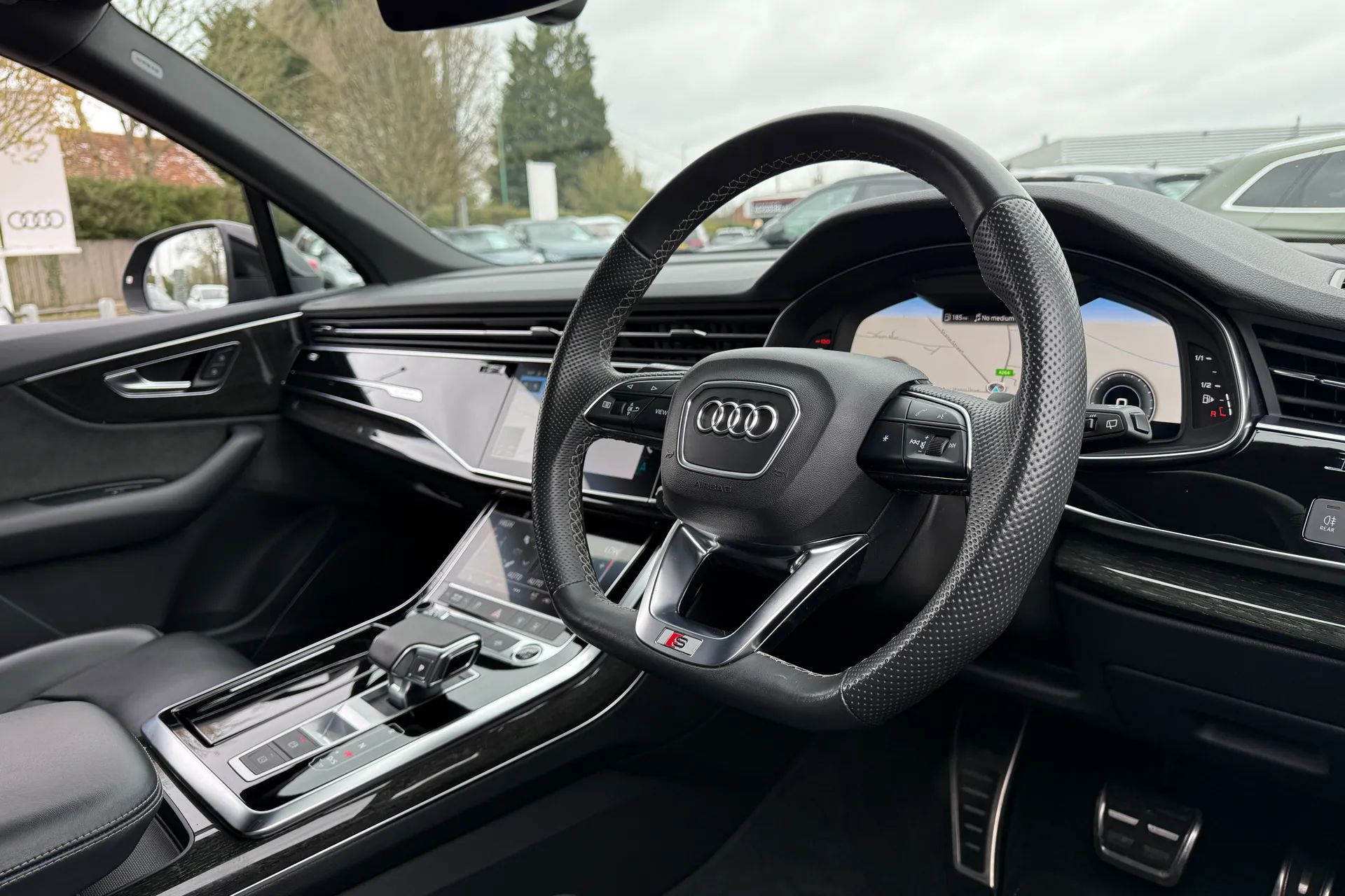 Audi Q7 thumbnail image number 28