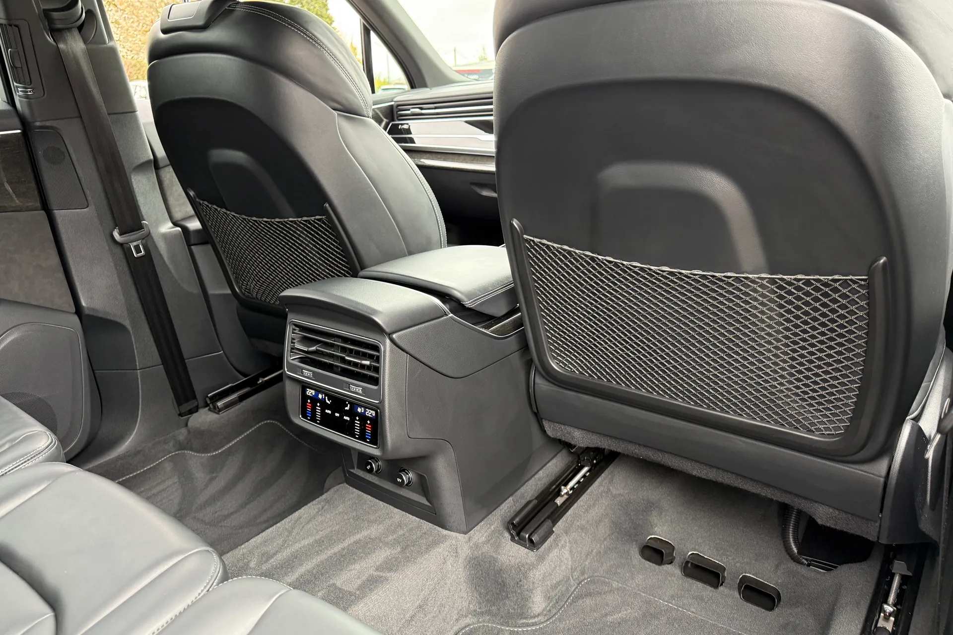 Audi Q7 thumbnail image number 49