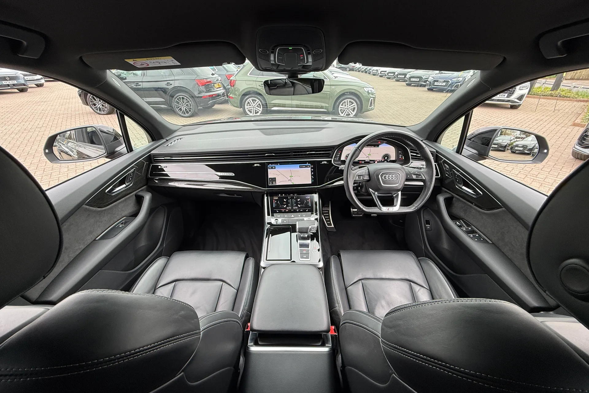 Audi Q7 thumbnail image number 3