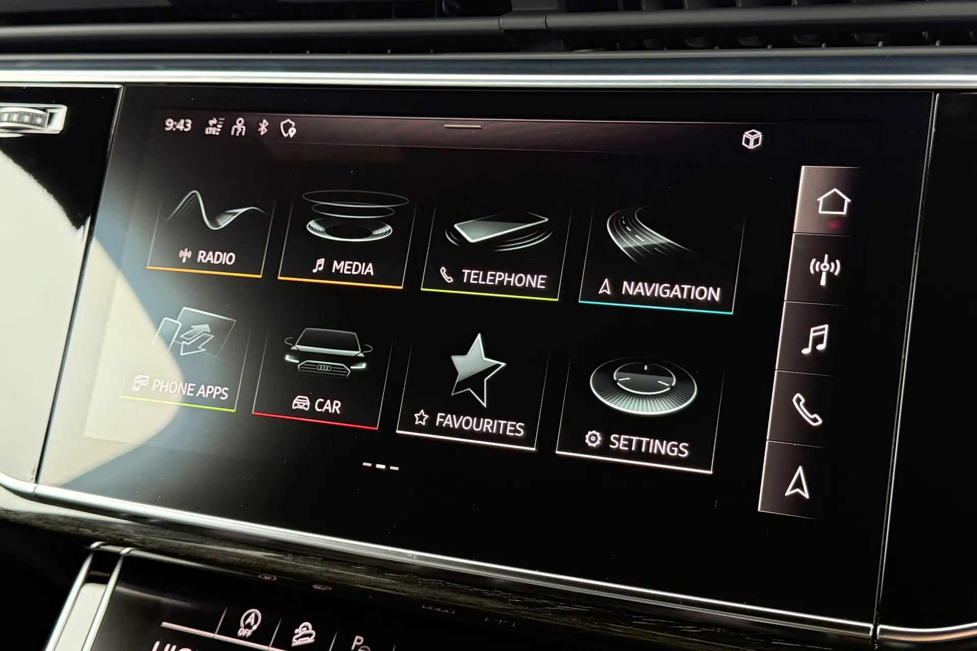 Audi Q7 thumbnail image number 12