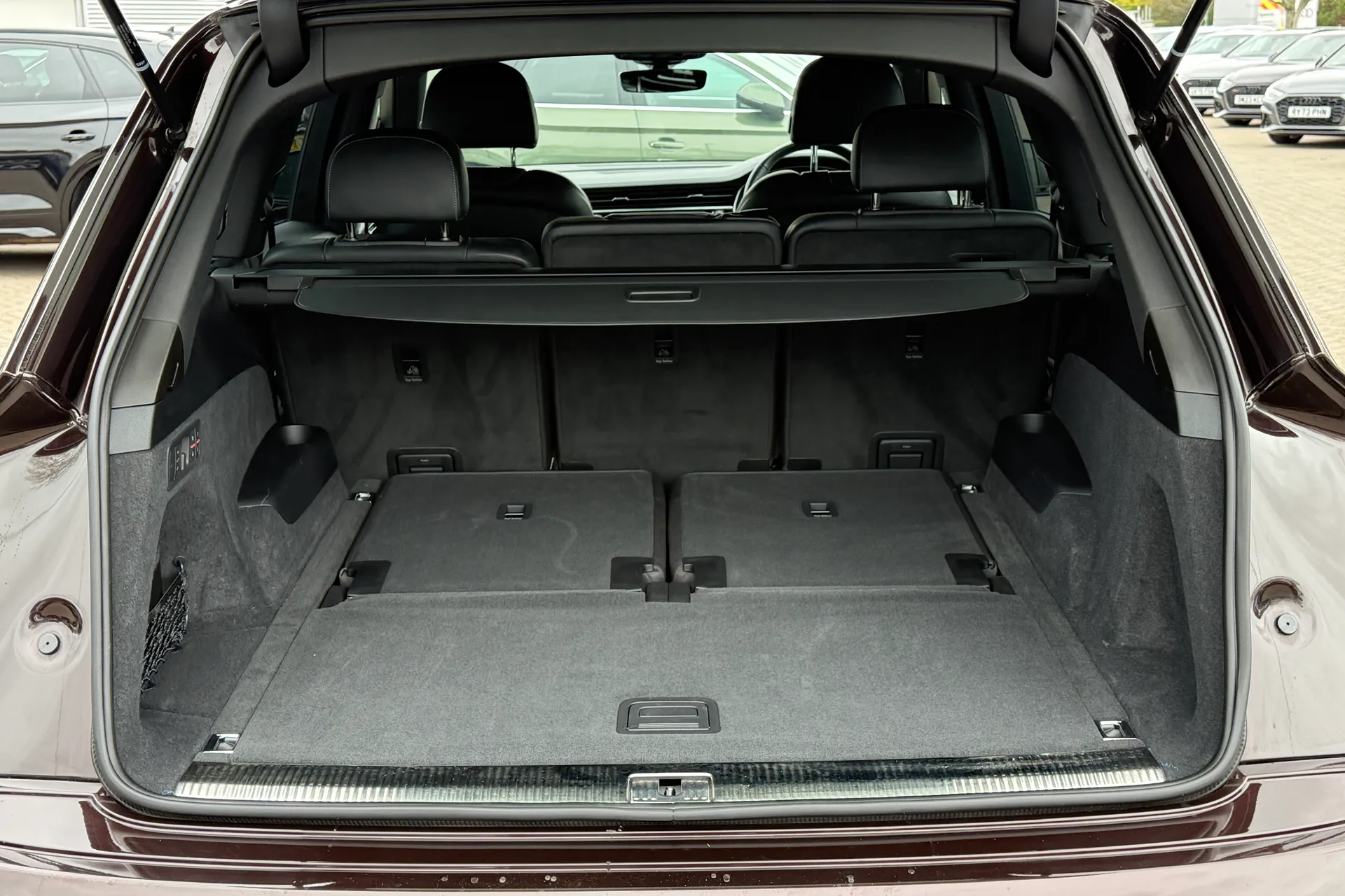 Audi Q7 thumbnail image number 35