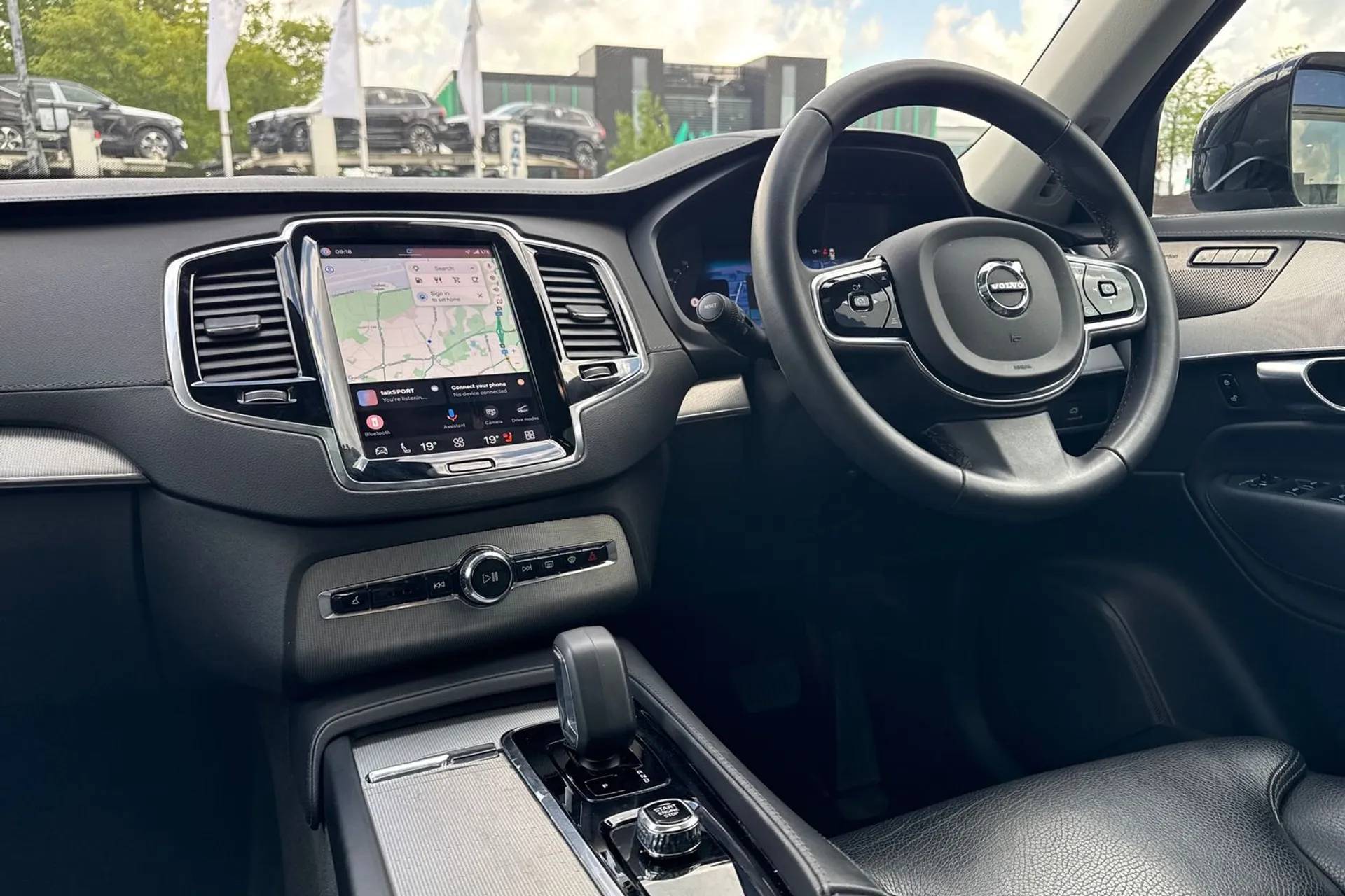 Volvo XC90 thumbnail image number 37