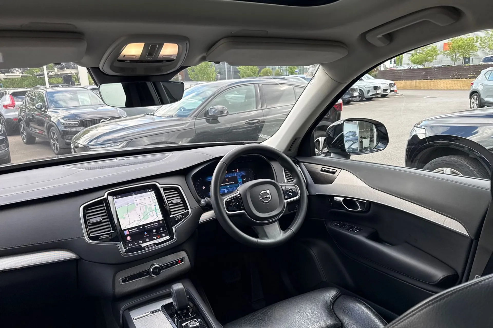 Volvo XC90 thumbnail image number 35