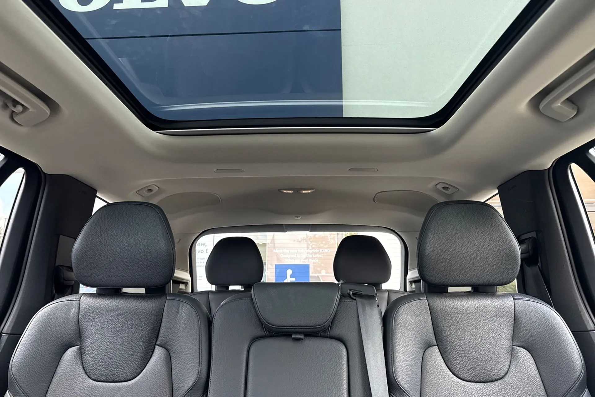 Volvo XC90 thumbnail image number 5