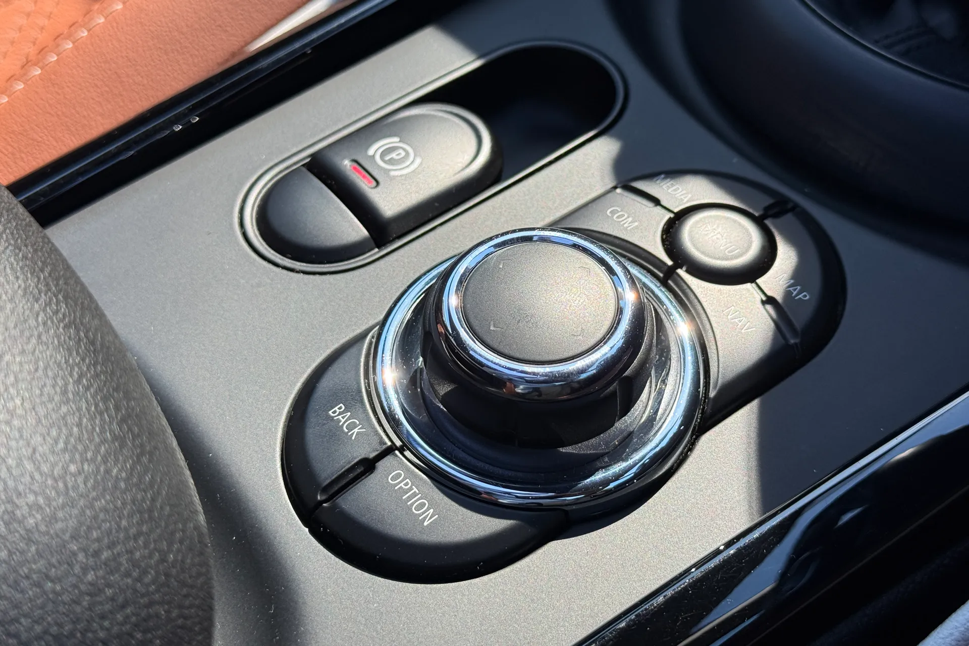 MINI CLUBMAN thumbnail image number 22