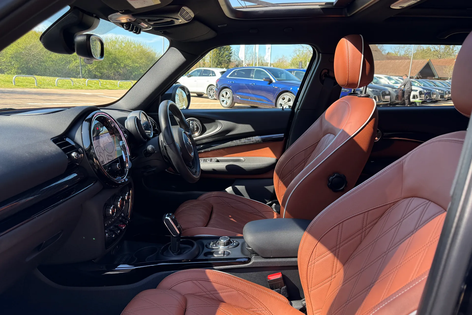 MINI CLUBMAN thumbnail image number 48