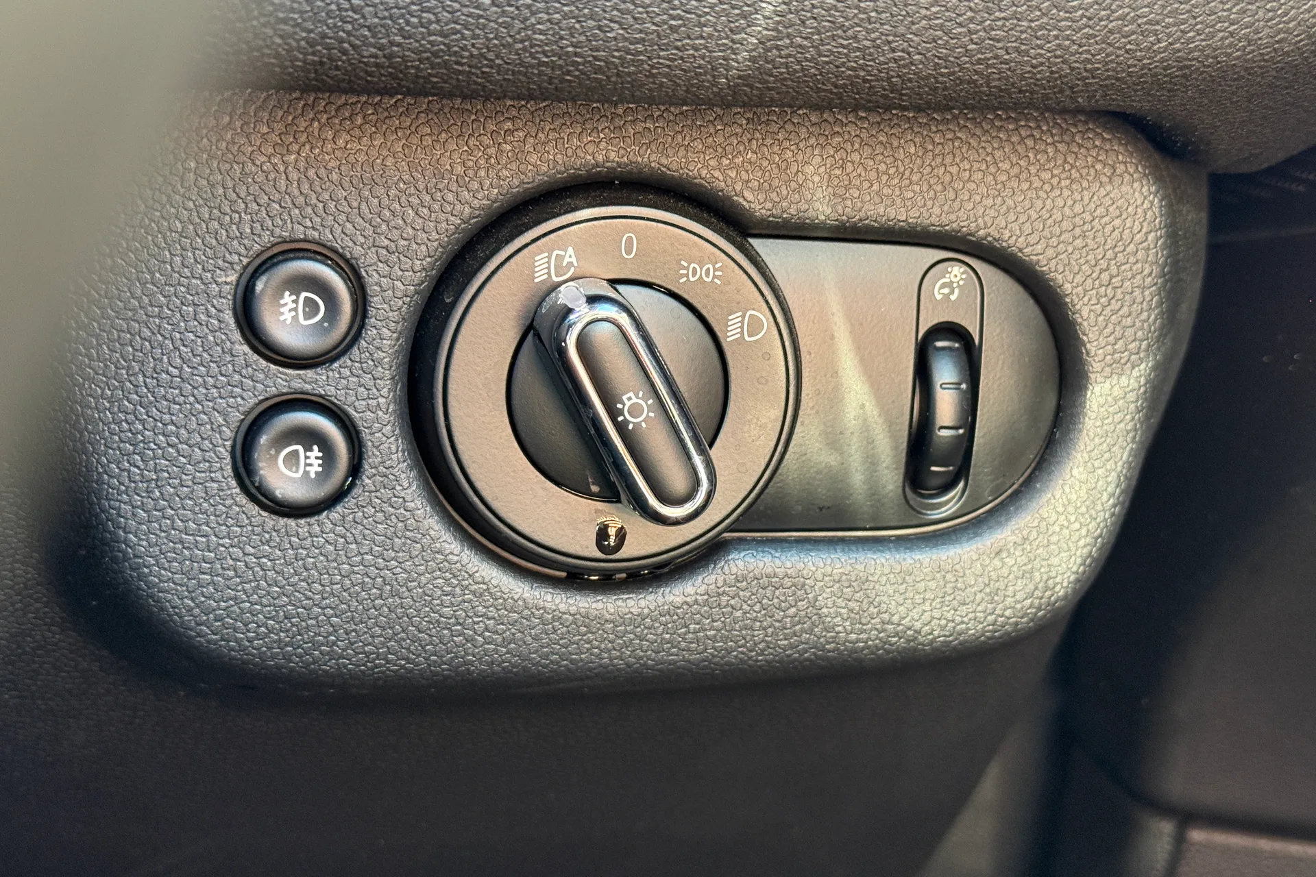 MINI CLUBMAN thumbnail image number 18