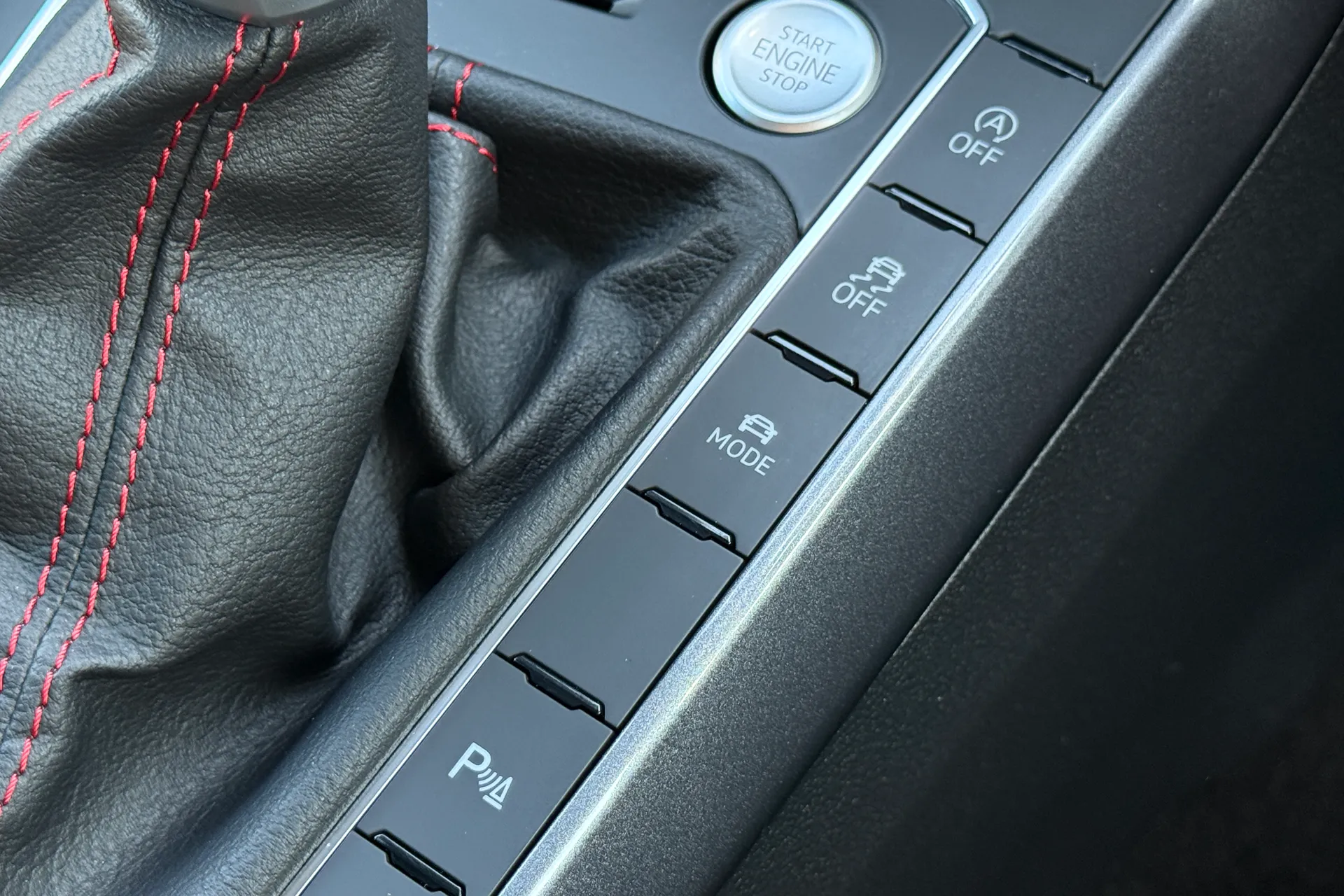 VOLKSWAGEN POLO thumbnail image number 38