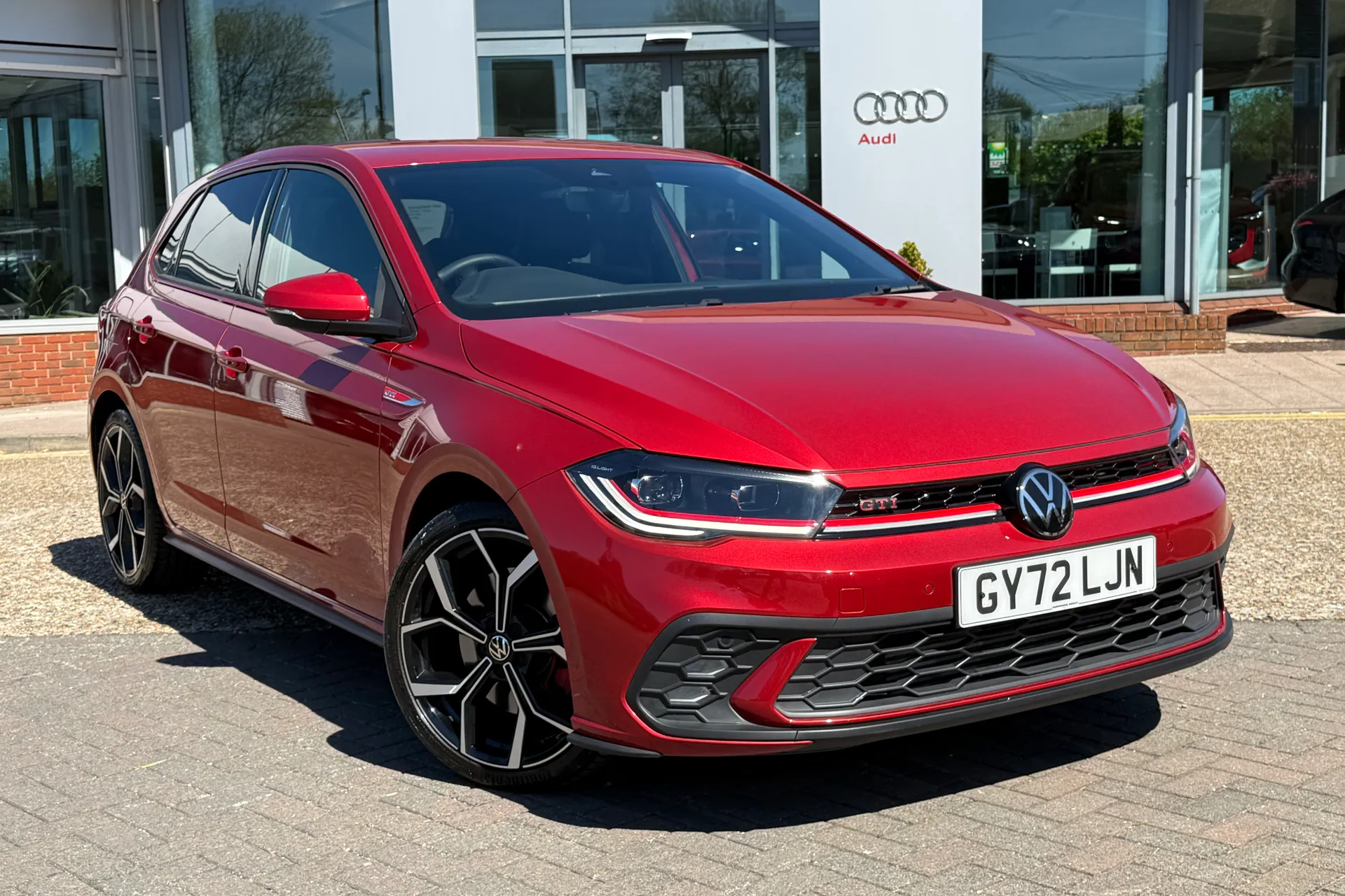 VOLKSWAGEN POLO thumbnail image number 22