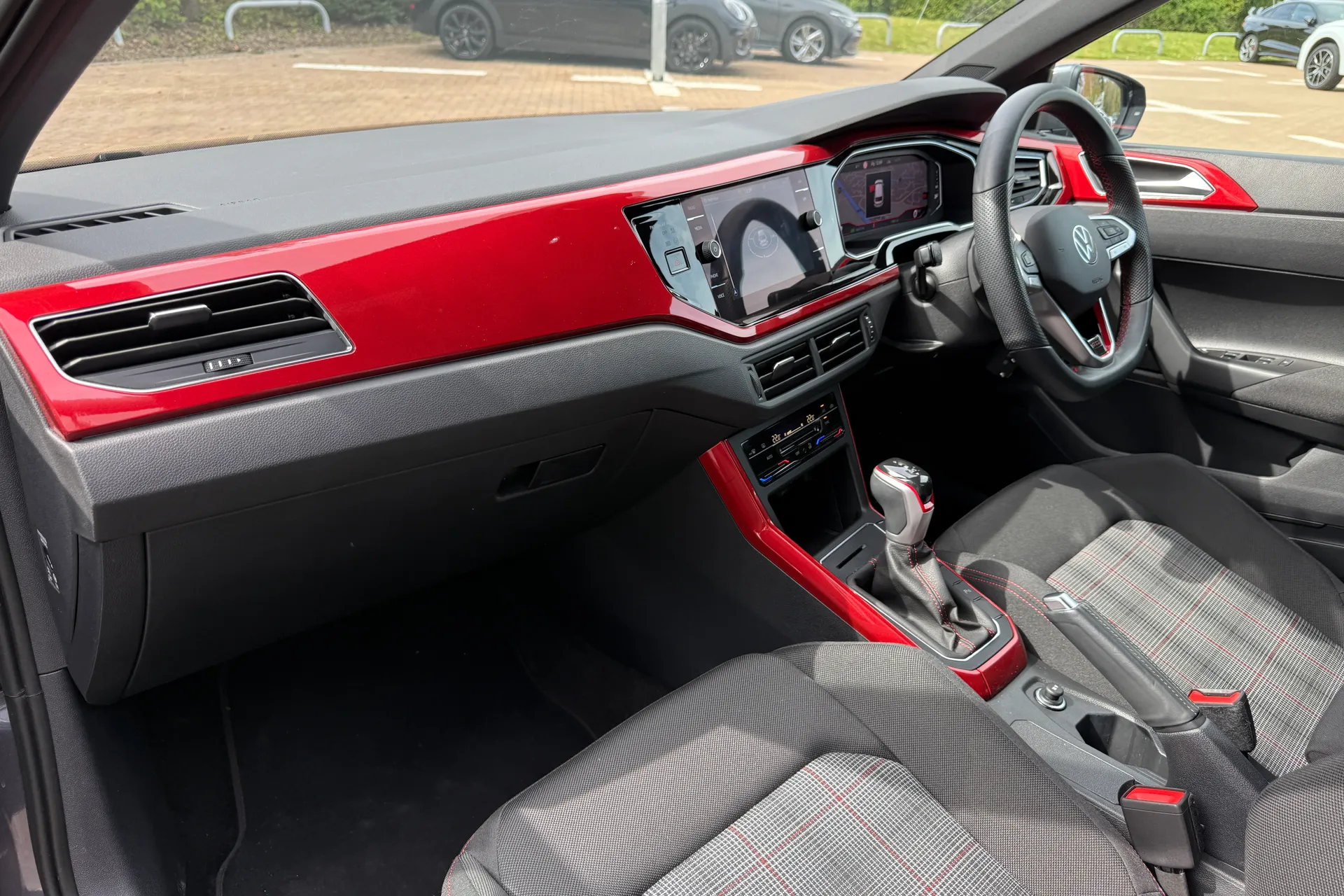 VOLKSWAGEN POLO thumbnail image number 51