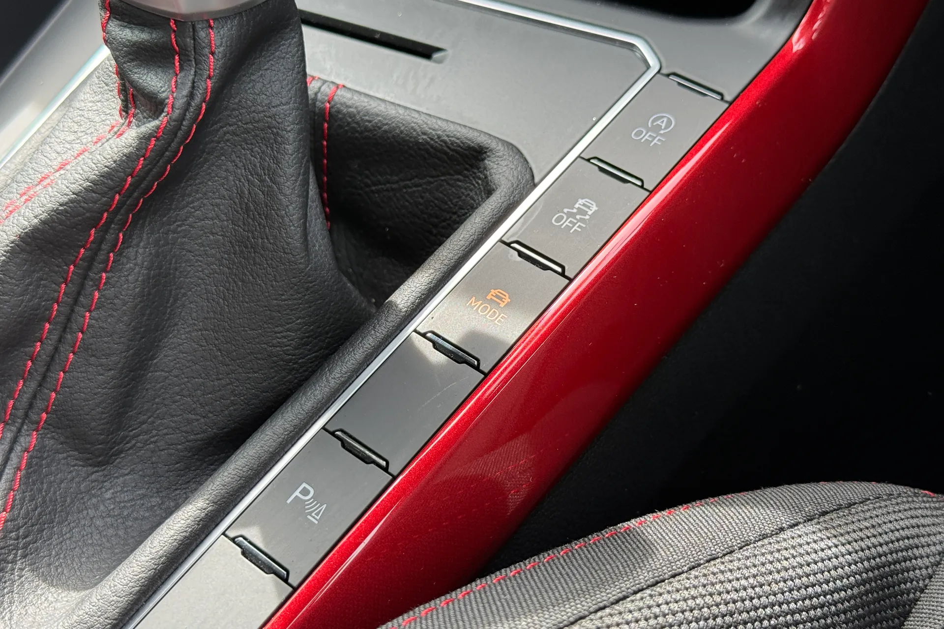 VOLKSWAGEN POLO thumbnail image number 18