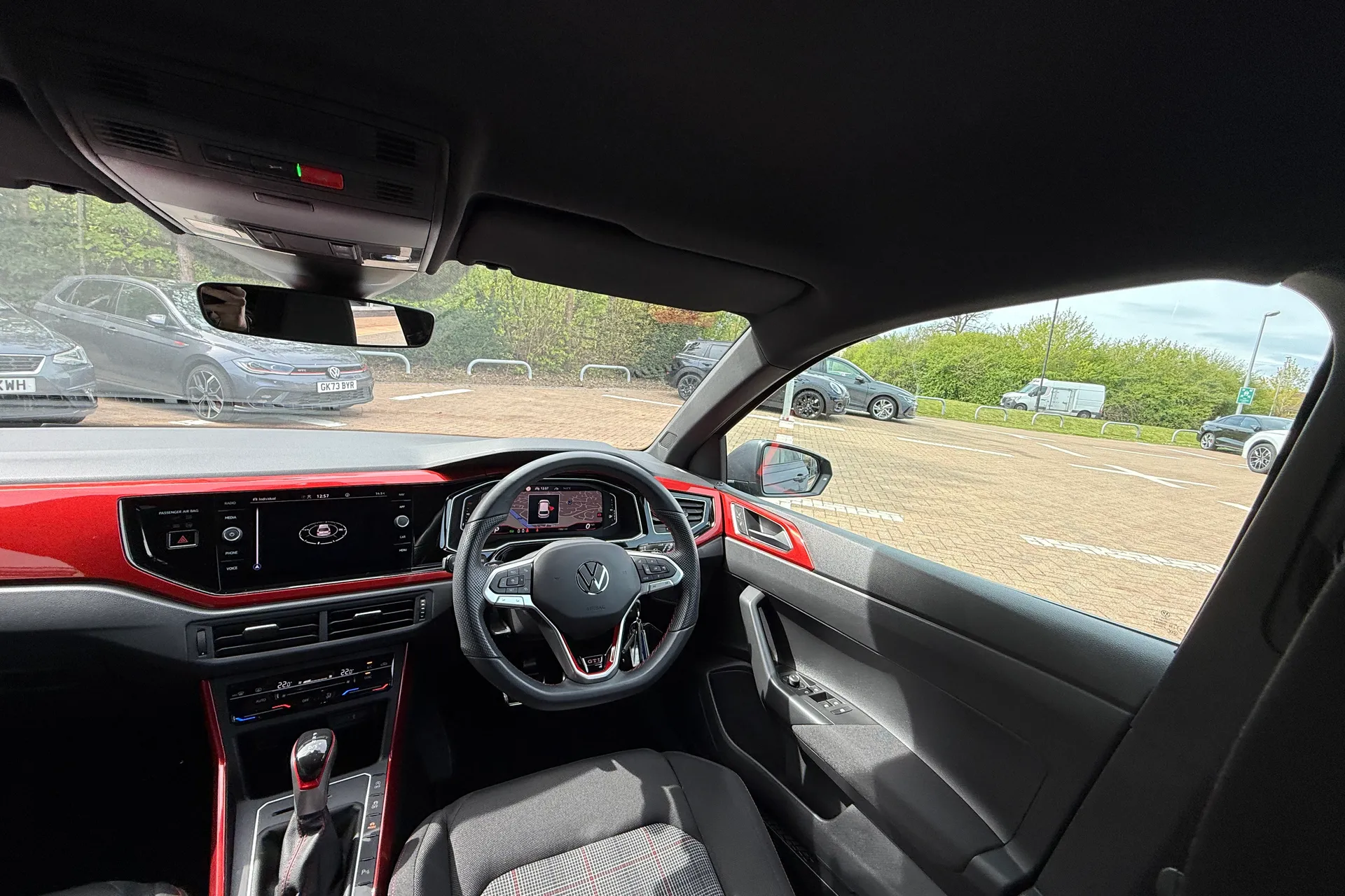 VOLKSWAGEN POLO thumbnail image number 38
