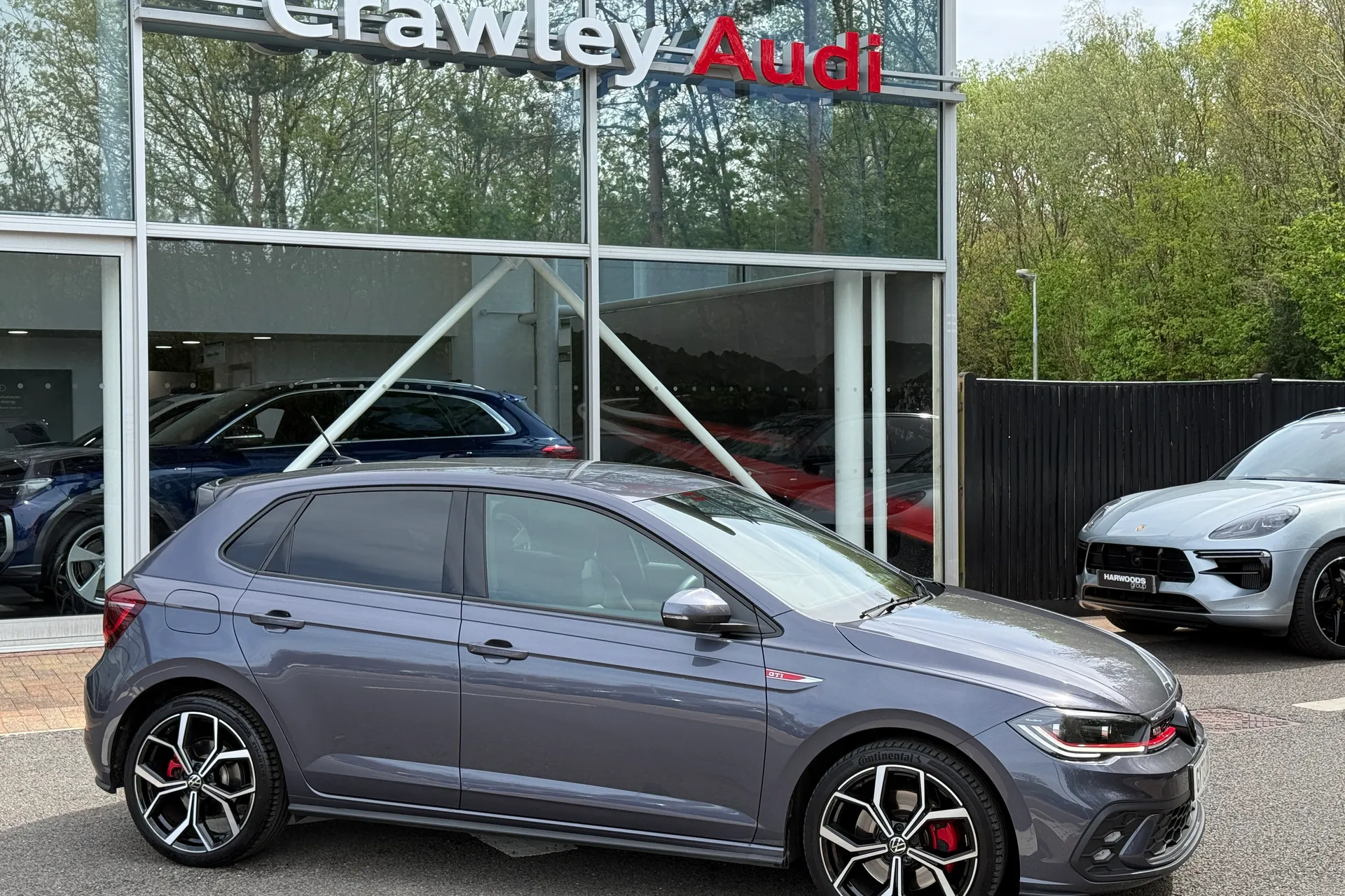 VOLKSWAGEN POLO thumbnail image number 2