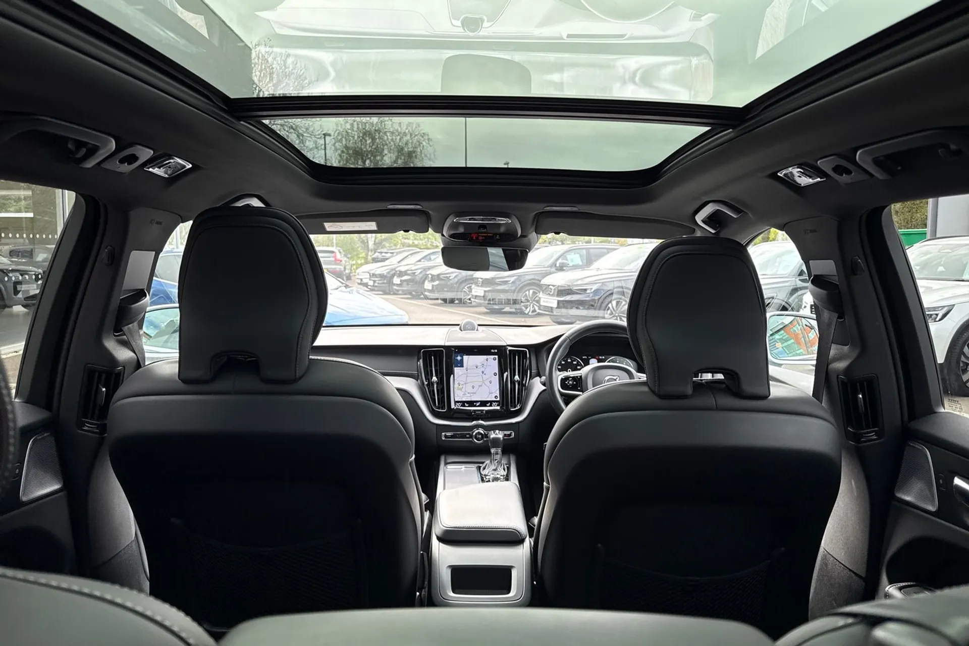 Volvo XC60 thumbnail image number 24