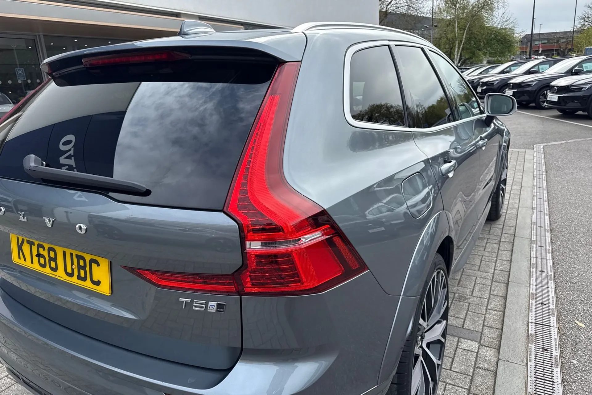 Volvo XC60 thumbnail image number 15